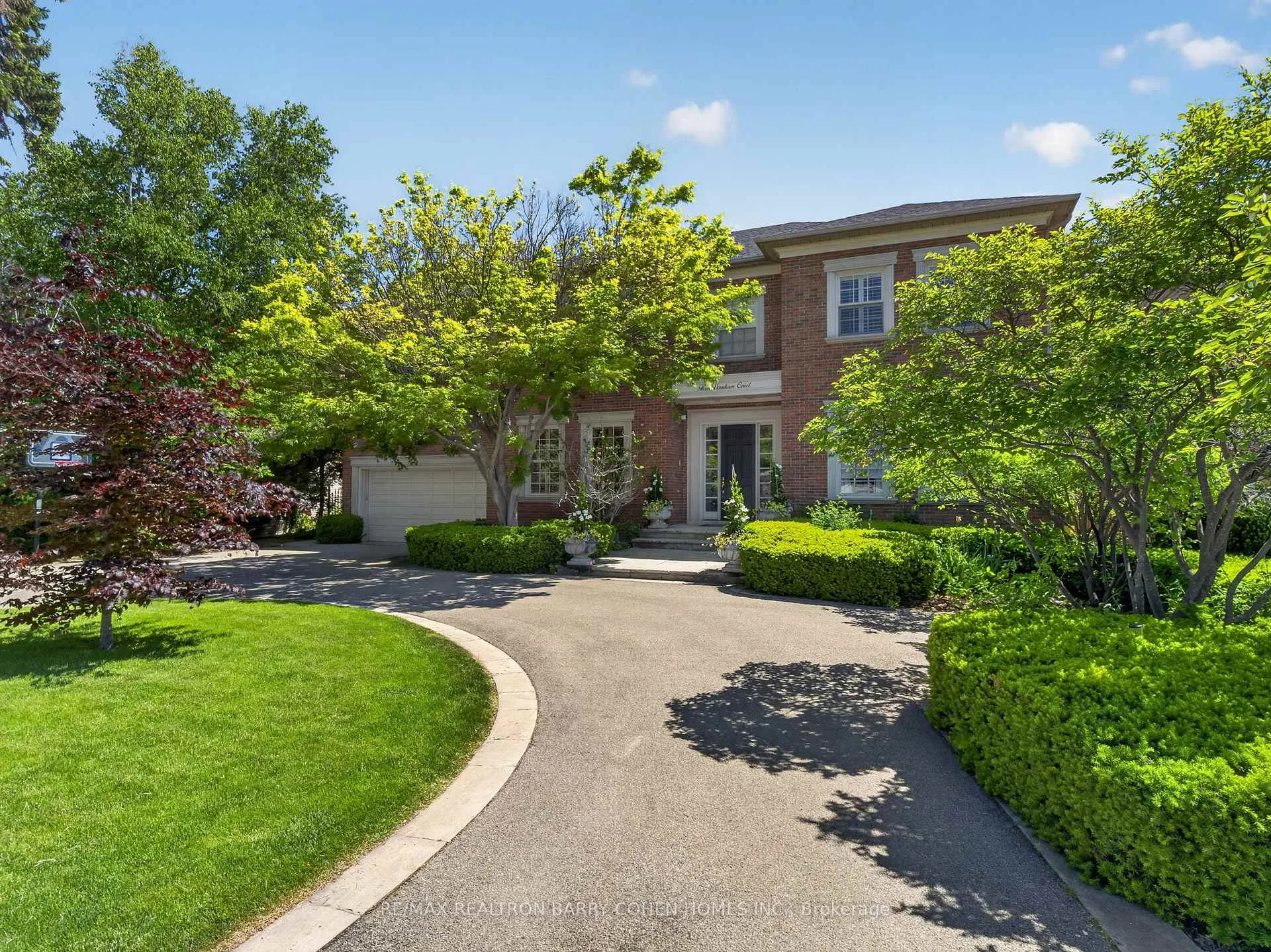 Photo 1 of 3 Vernham Court, North York, St. Andrew-Windfields — HOMEH
