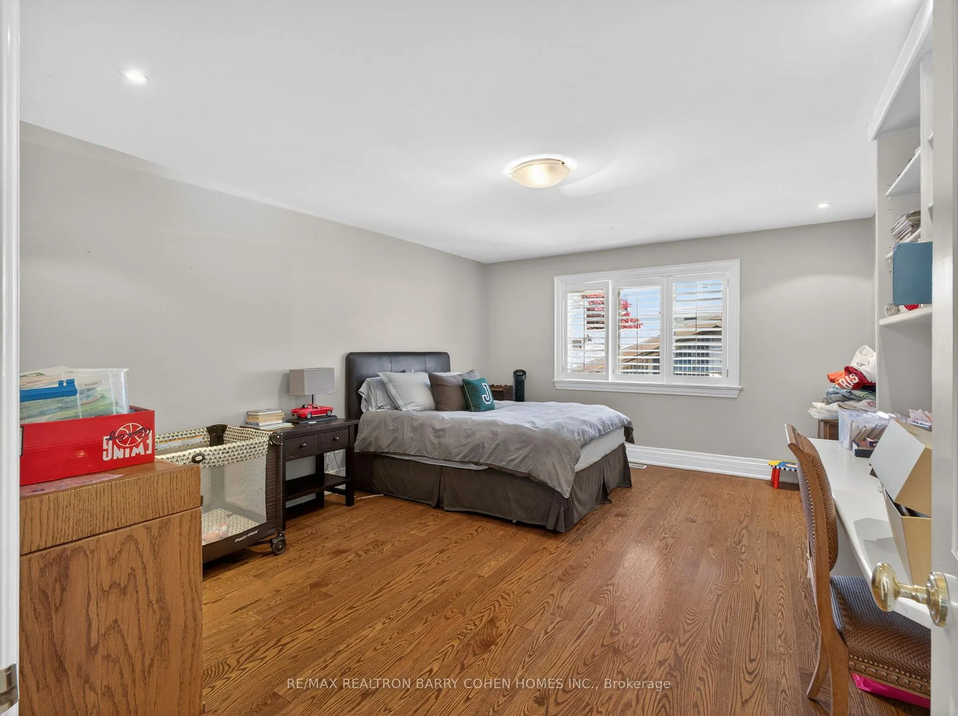 Photo 25 of 3 Vernham Court, North York, St. Andrew-Windfields — HOMEH