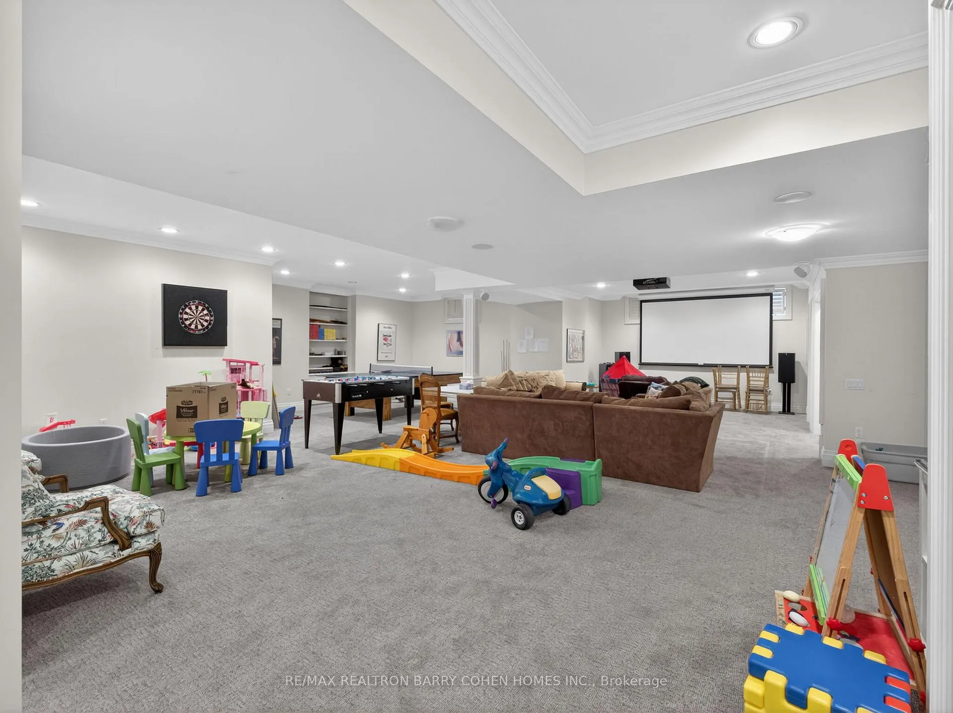 Photo 30 of 3 Vernham Court, North York, St. Andrew-Windfields — HOMEH