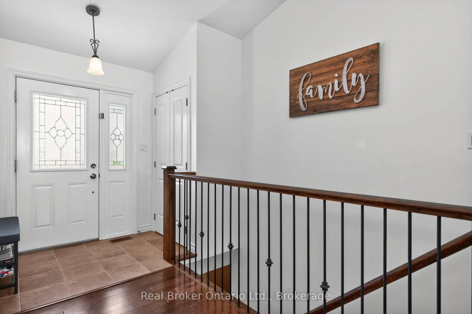 Photo 4 of 4984 Vasey Road, Tay, Rural Tay — HOMEH