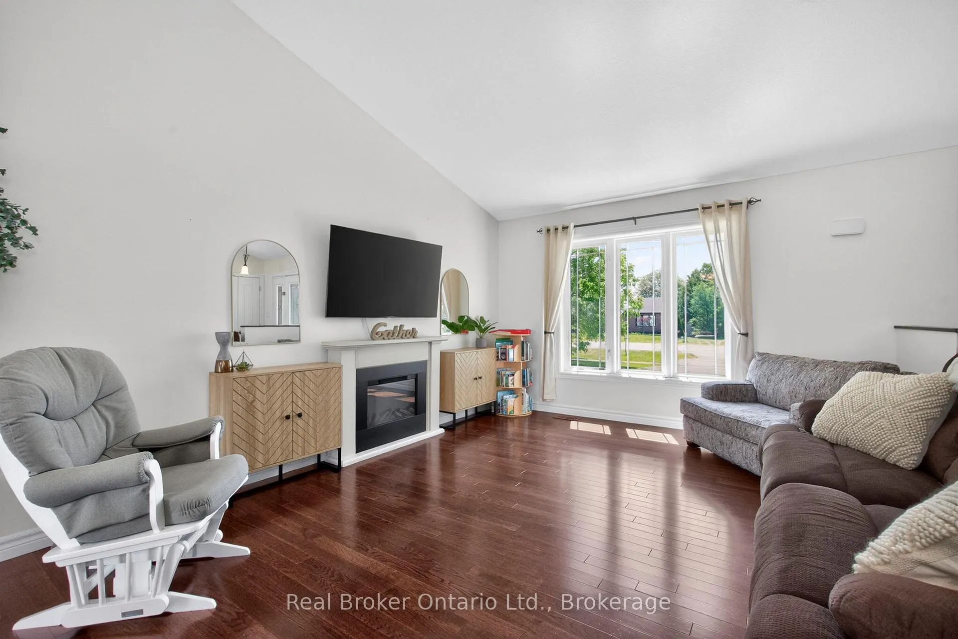 Photo 13 of 4984 Vasey Road, Tay, Rural Tay — HOMEH