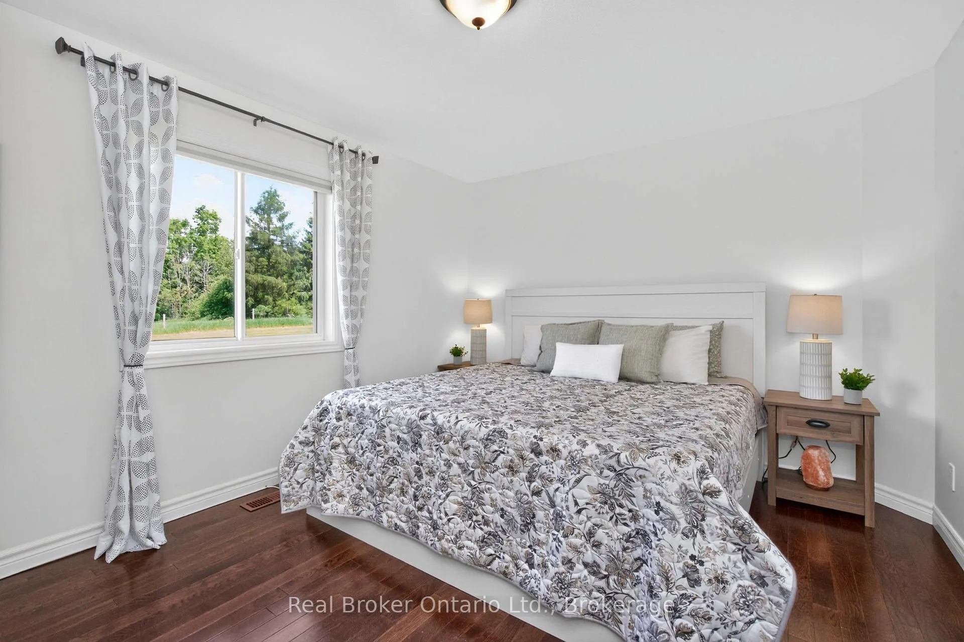 Photo 14 of 4984 Vasey Road, Tay, Rural Tay — HOMEH