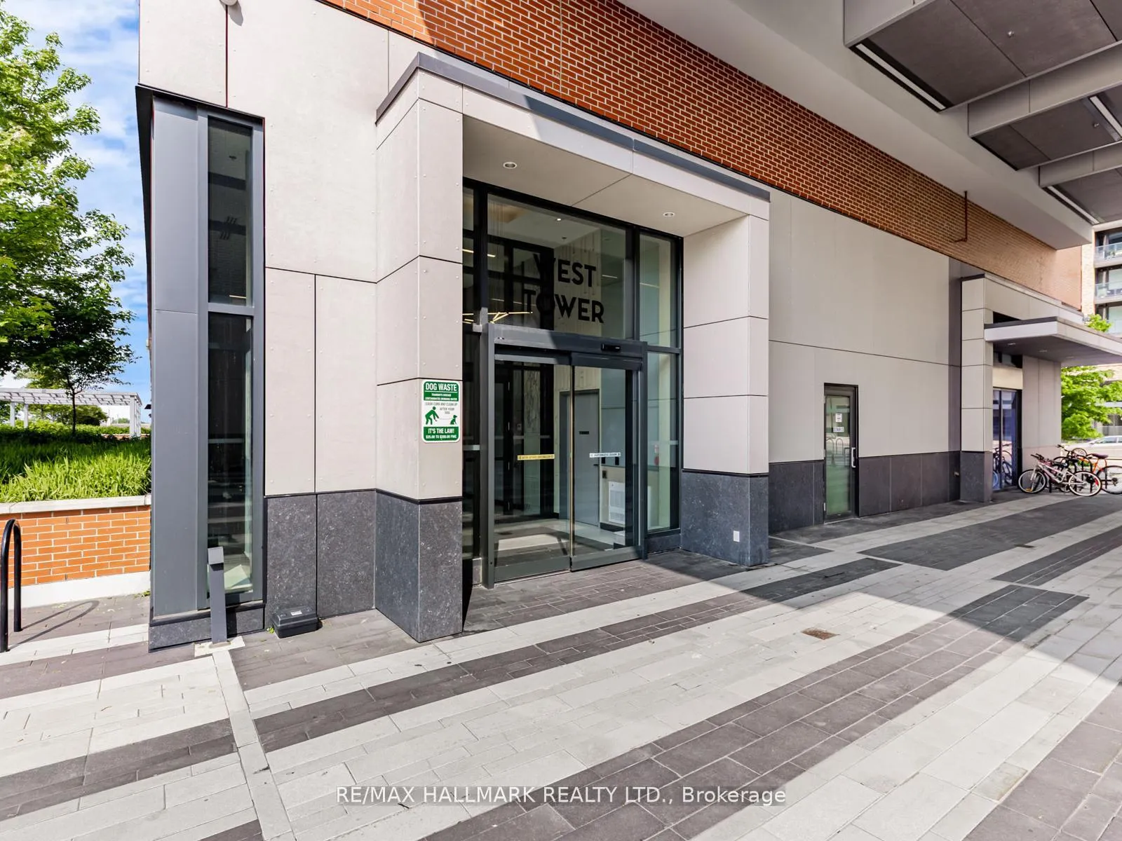 Photo 2 of Unit 322, 99 Eagle Rock Way, Vaughan, Rural Vaughan — HOMEH