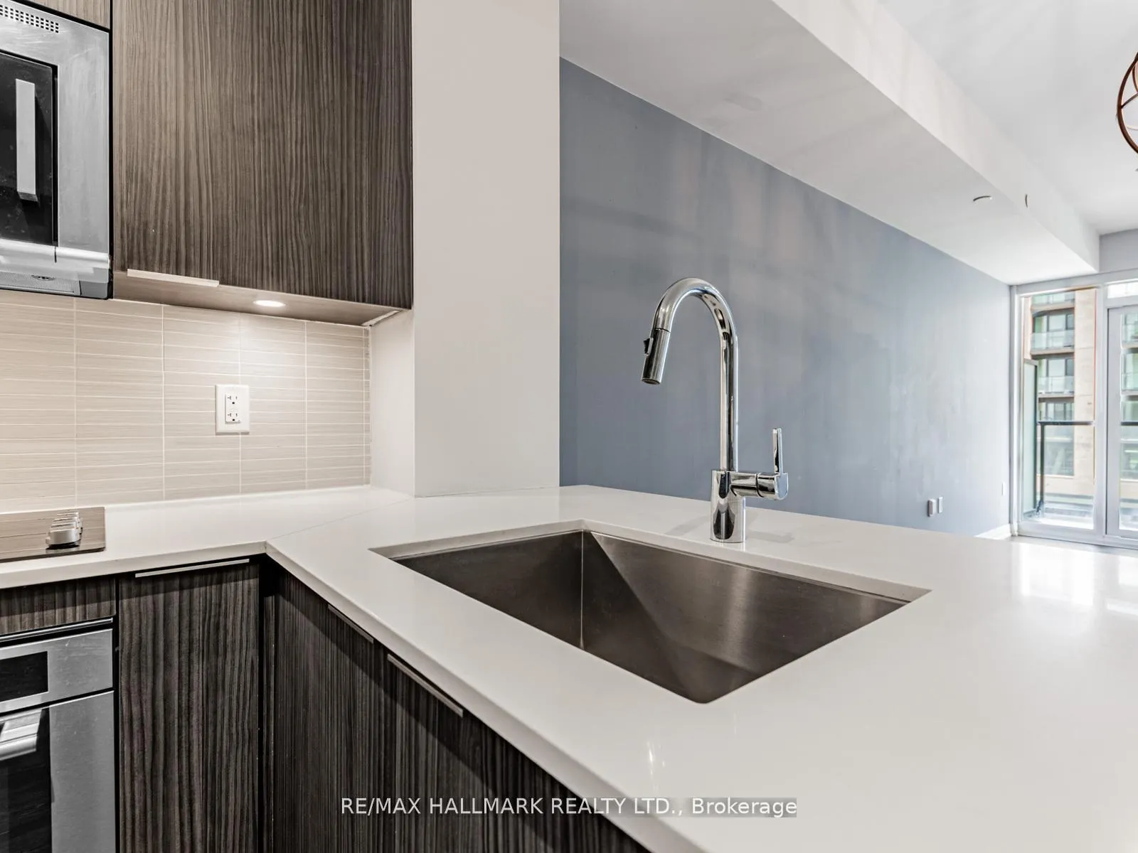 Photo 8 of Unit 322, 99 Eagle Rock Way, Vaughan, Rural Vaughan — HOMEH