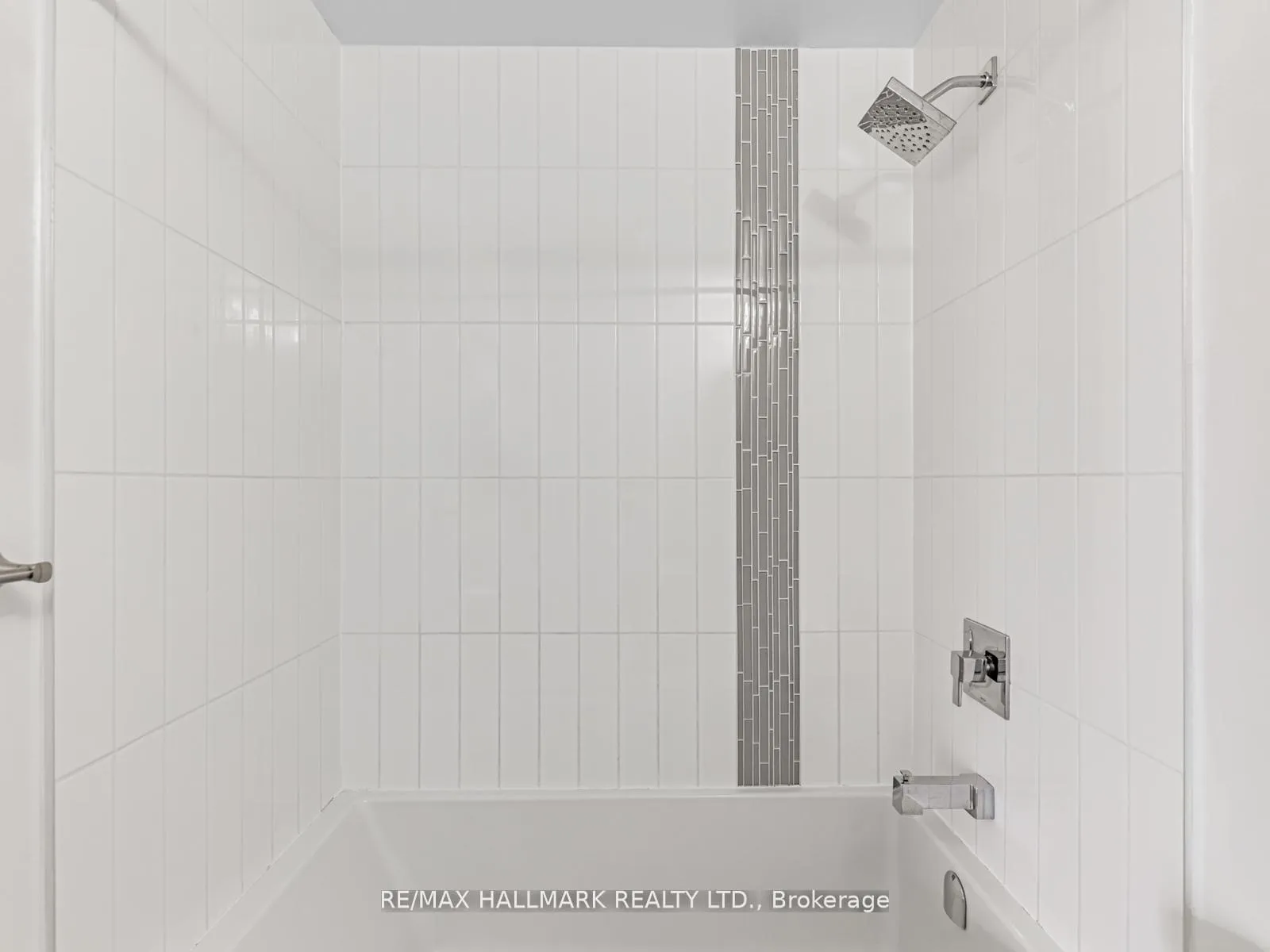 Photo 28 of Unit 322, 99 Eagle Rock Way, Vaughan, Rural Vaughan — HOMEH