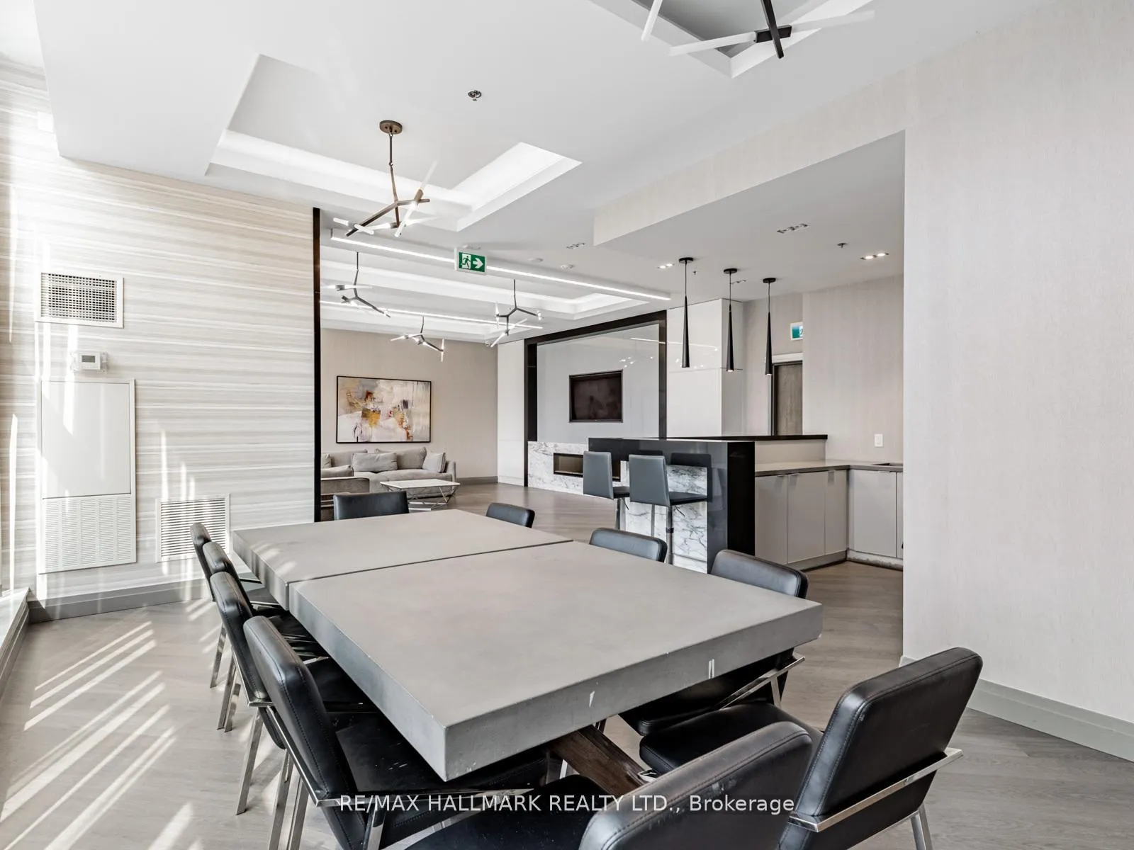 Photo 32 of Unit 322, 99 Eagle Rock Way, Vaughan, Rural Vaughan — HOMEH