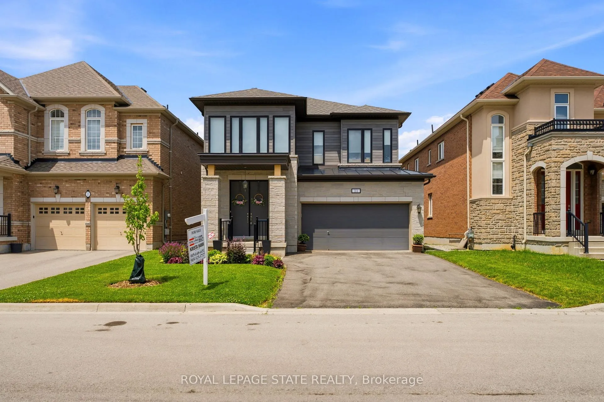Photo 1 of 11 Morrison Drive, Hamilton, Meadowlands — HOMEH