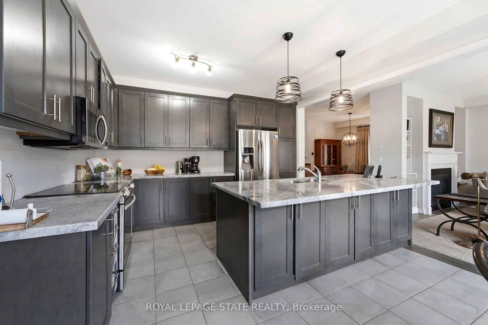 Photo 6 of 11 Morrison Drive, Hamilton, Meadowlands — HOMEH
