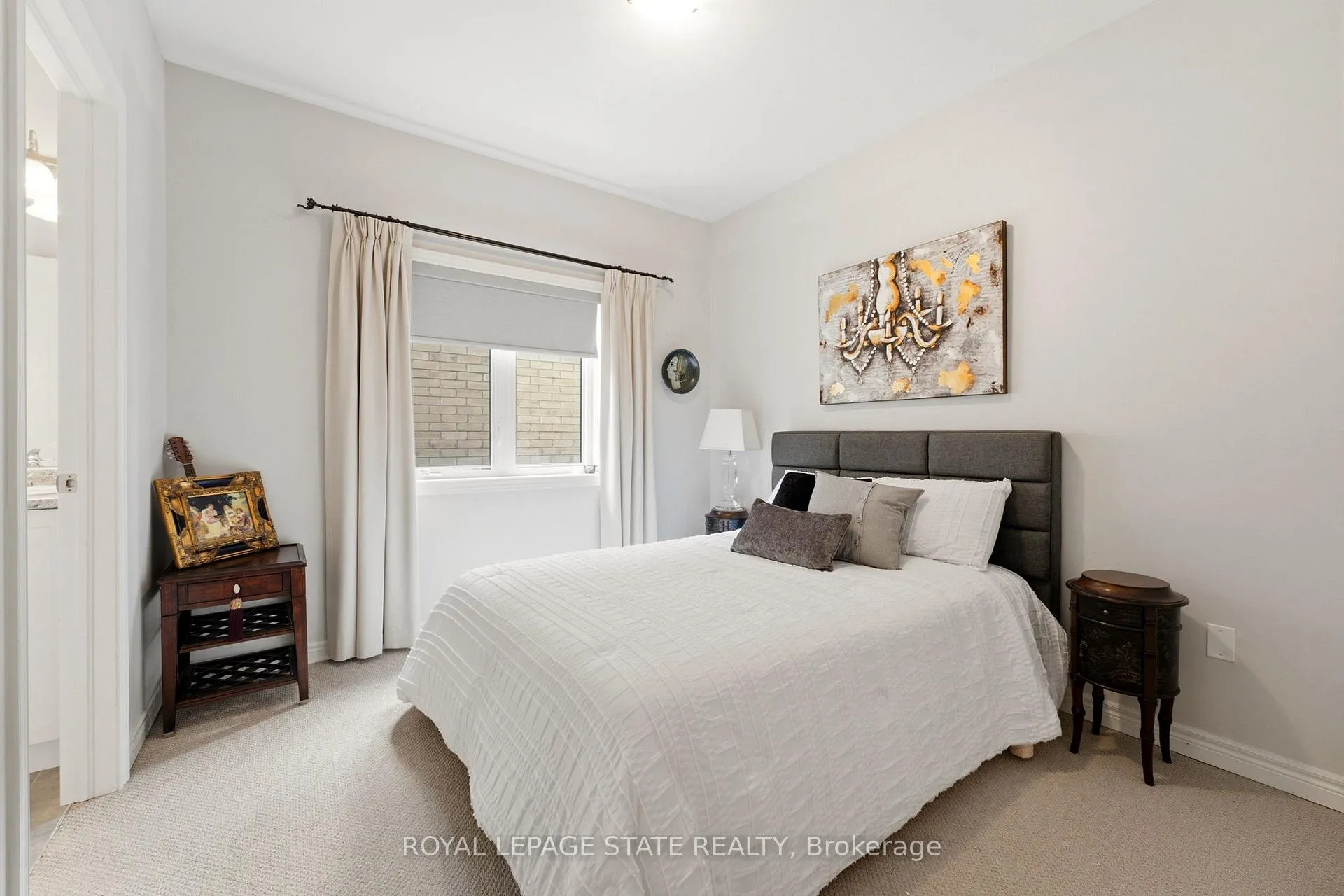 Photo 19 of 11 Morrison Drive, Hamilton, Meadowlands — HOMEH