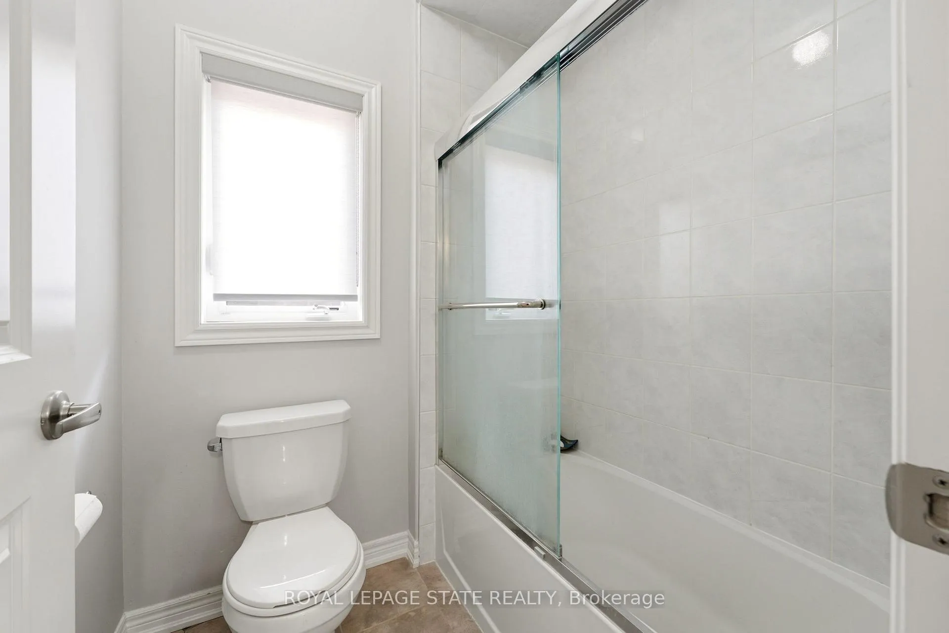 Photo 24 of 11 Morrison Drive, Hamilton, Meadowlands — HOMEH