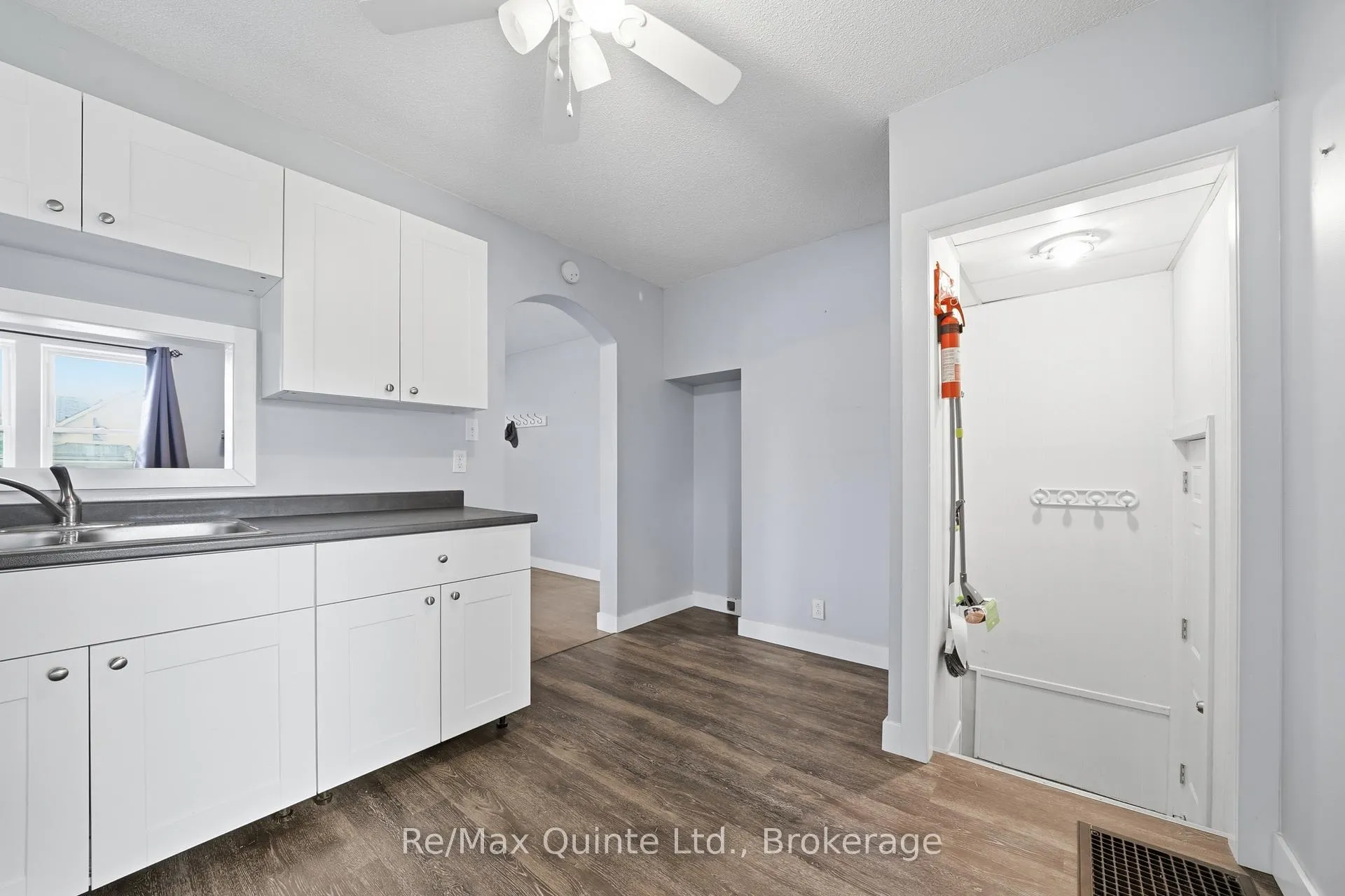 Photo 5 of 101 Byron Street, Quinte West, Trenton Ward — HOMEH