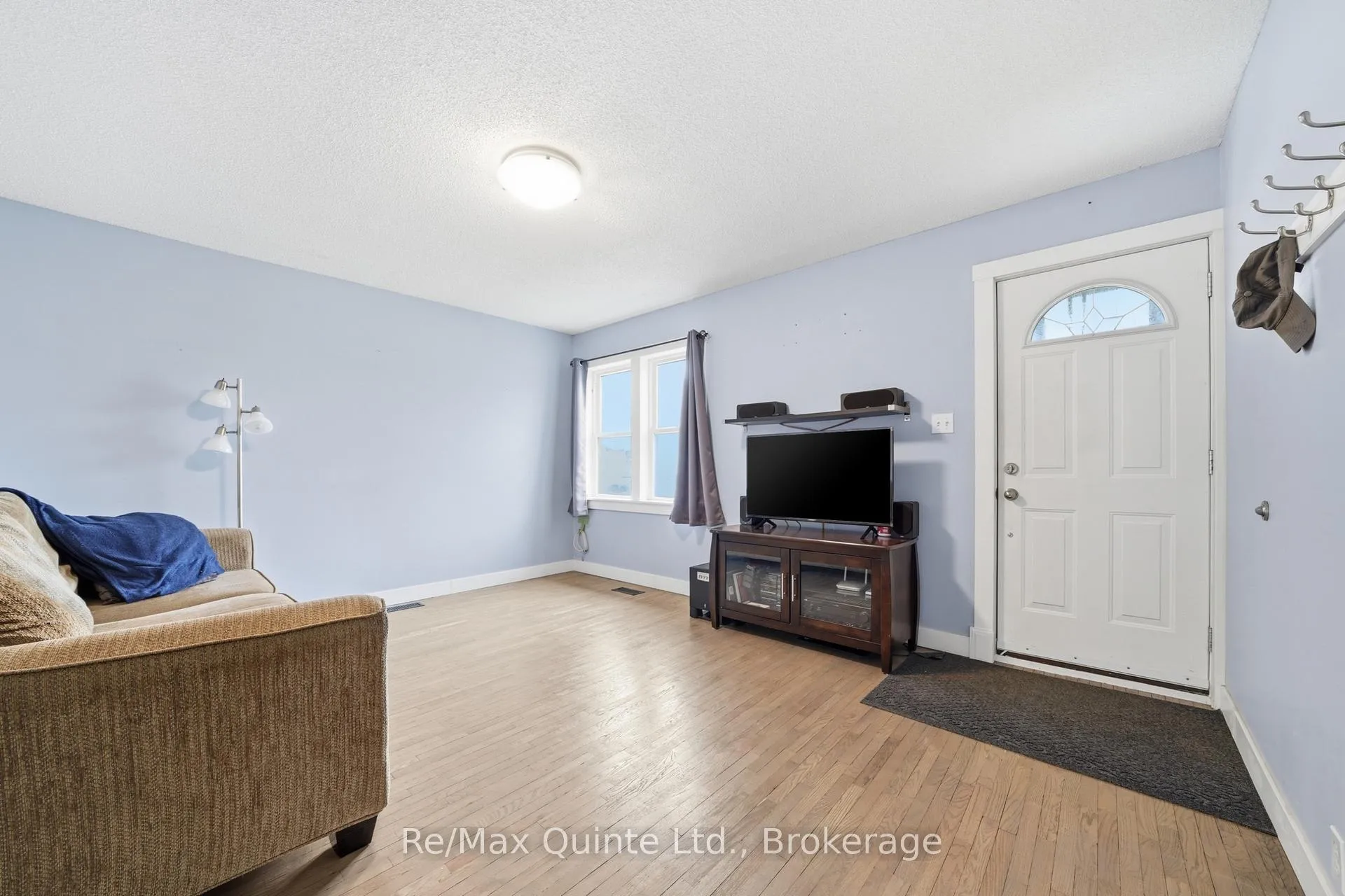 Photo 9 of 101 Byron Street, Quinte West, Trenton Ward — HOMEH