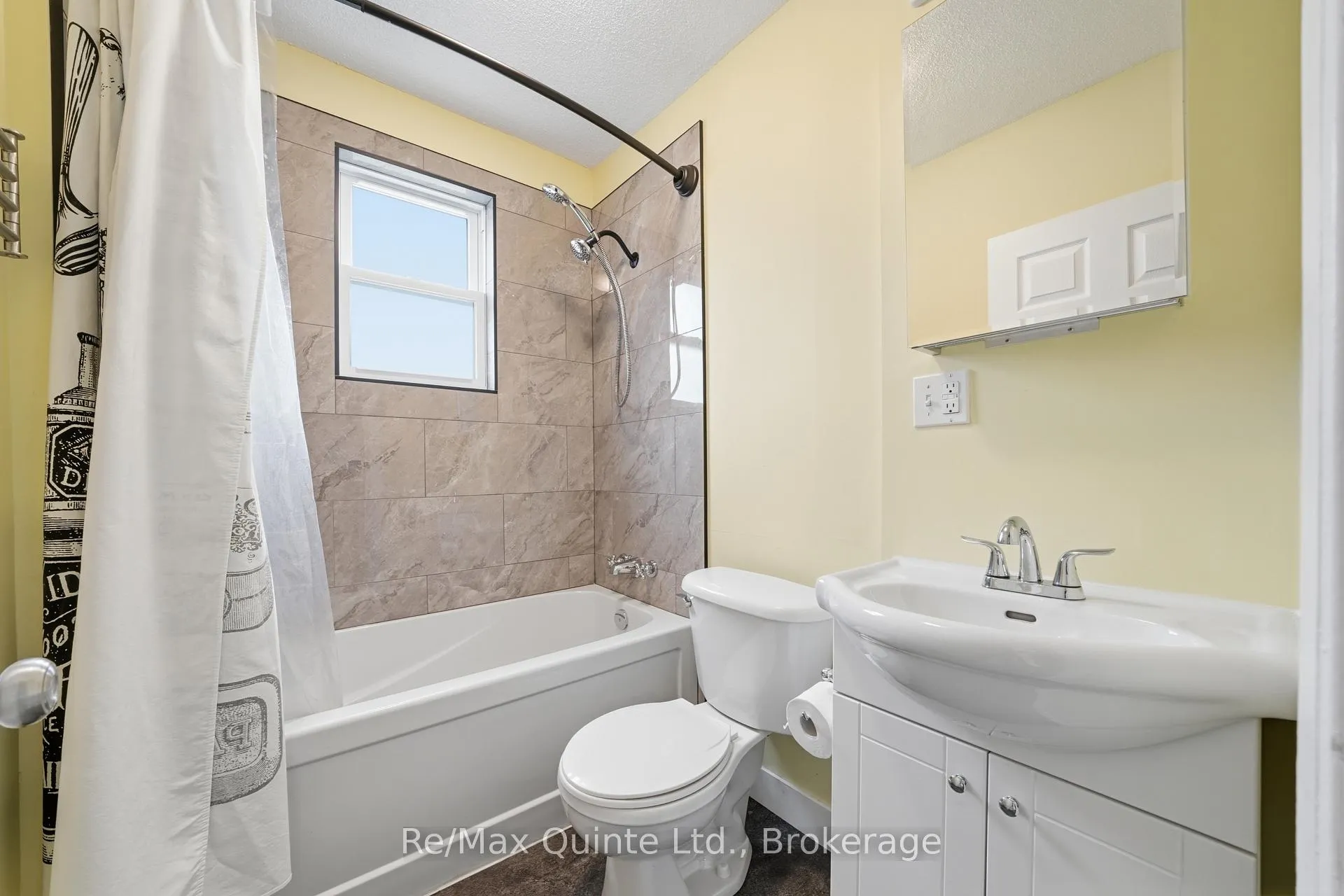 Photo 15 of 101 Byron Street, Quinte West, Trenton Ward — HOMEH