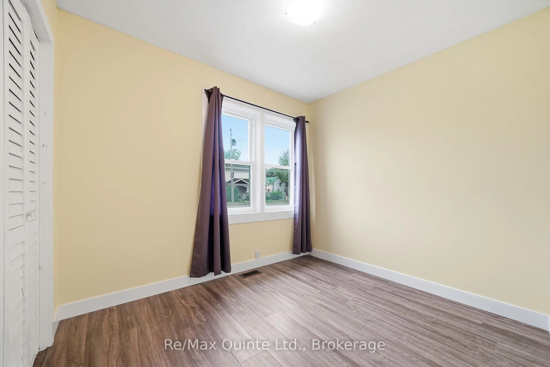 Photo 19 of 101 Byron Street, Quinte West, Trenton Ward — HOMEH