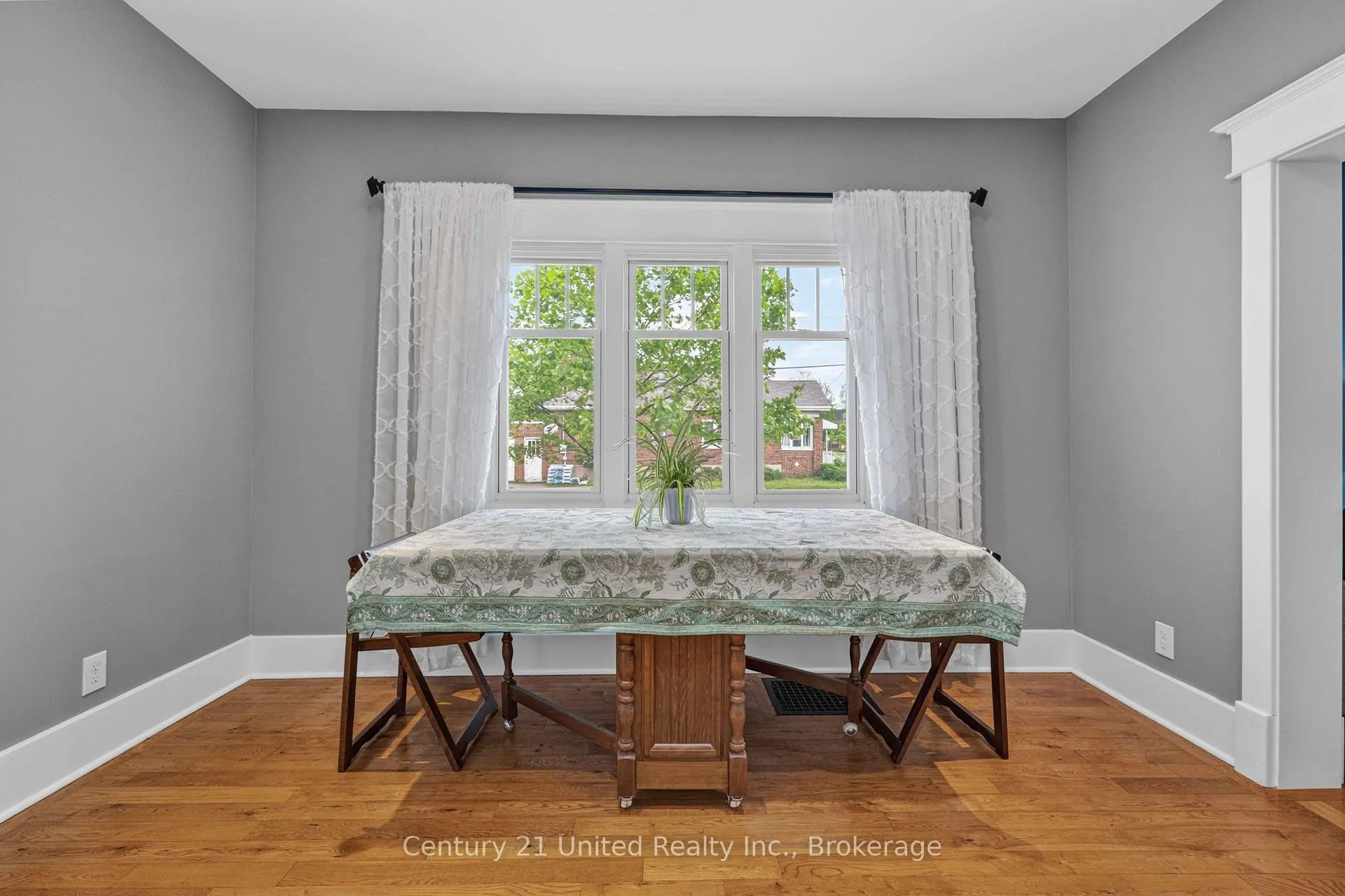 Photo 15 of 232 Prince Street, Peterborough, Town Ward 3 — HOMEH