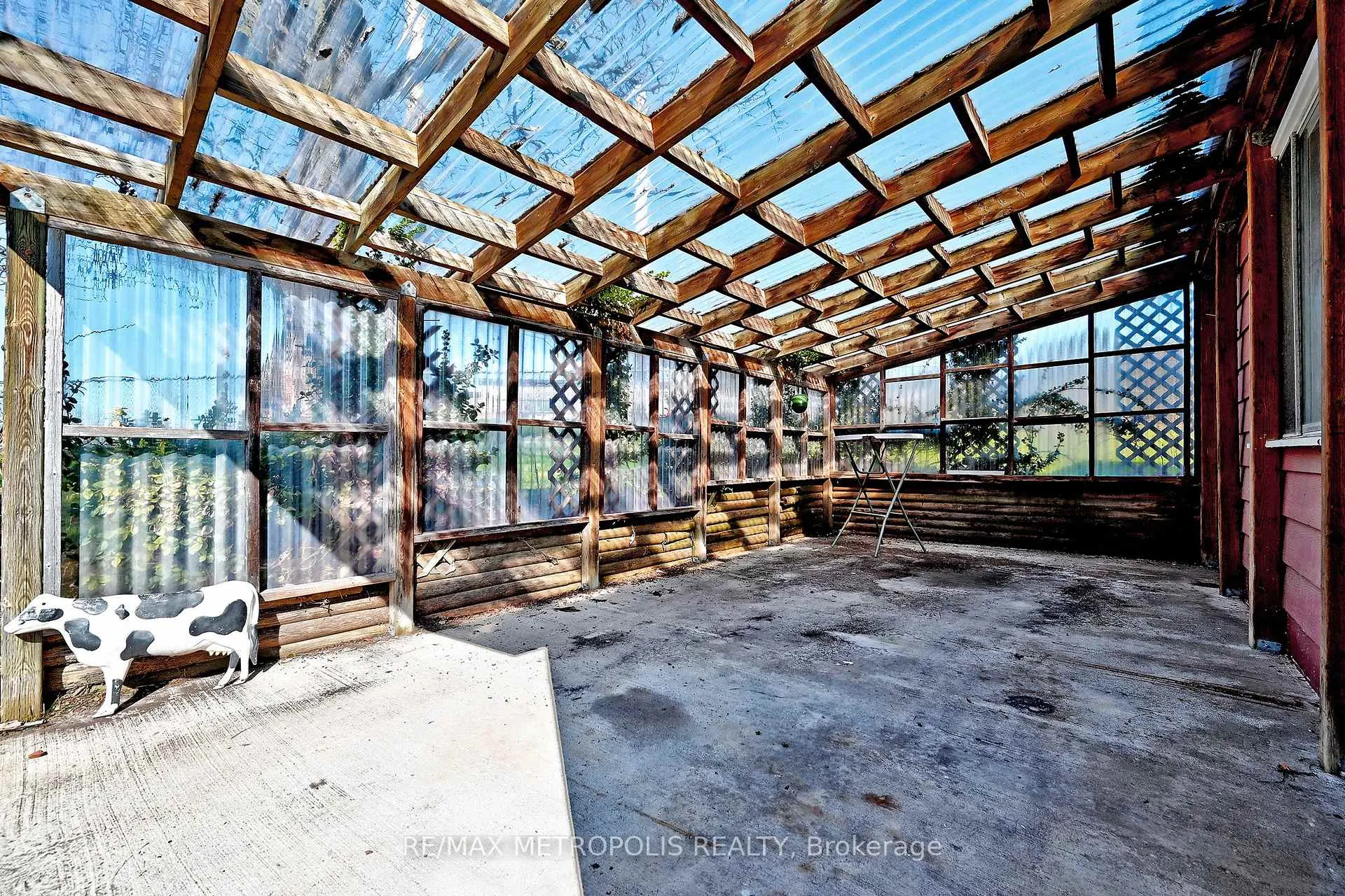 Photo 44 of 811 Dolph Street N, Cambridge — HOMEH