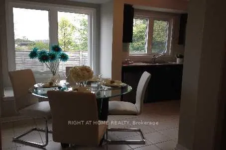 Photo 7 of 20 Ferguson Street, Scarborough, Clairlea-Birchmount — HOMEH