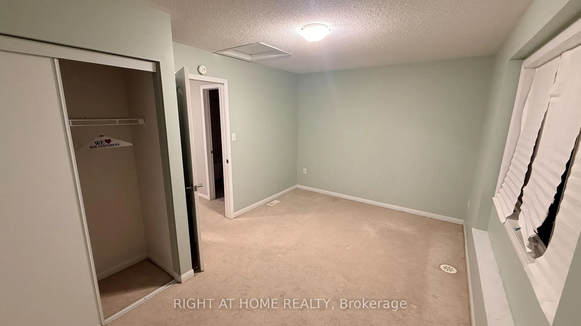 Photo 17 of 20 Ferguson Street, Scarborough, Clairlea-Birchmount — HOMEH