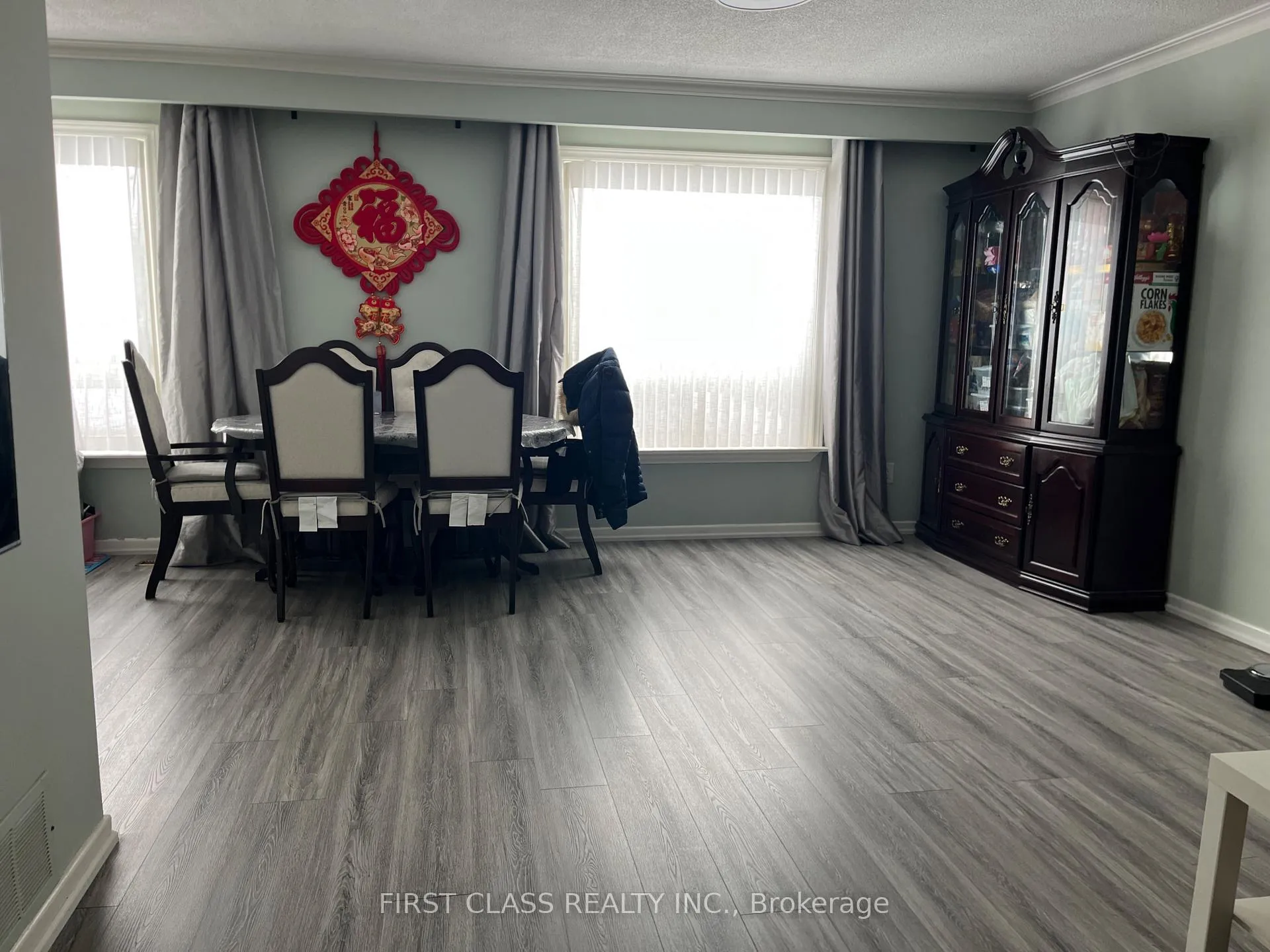 Photo 2 of 14 Pringle Avenue, Markham, Markham Village — HOMEH