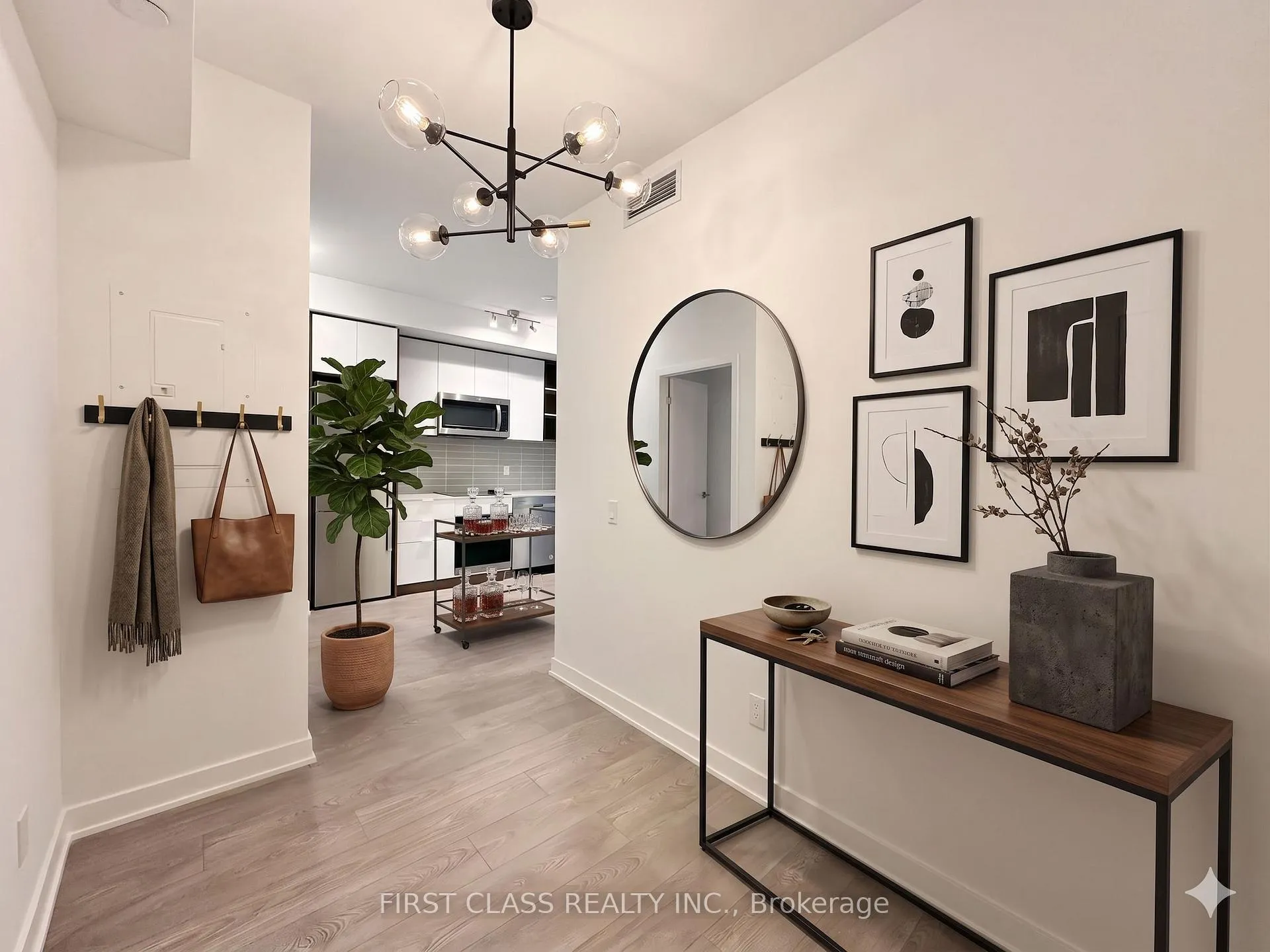 Photo 4 of Unit 820, 543 Richmond Street W, Toronto, Waterfront Communities — HOMEH