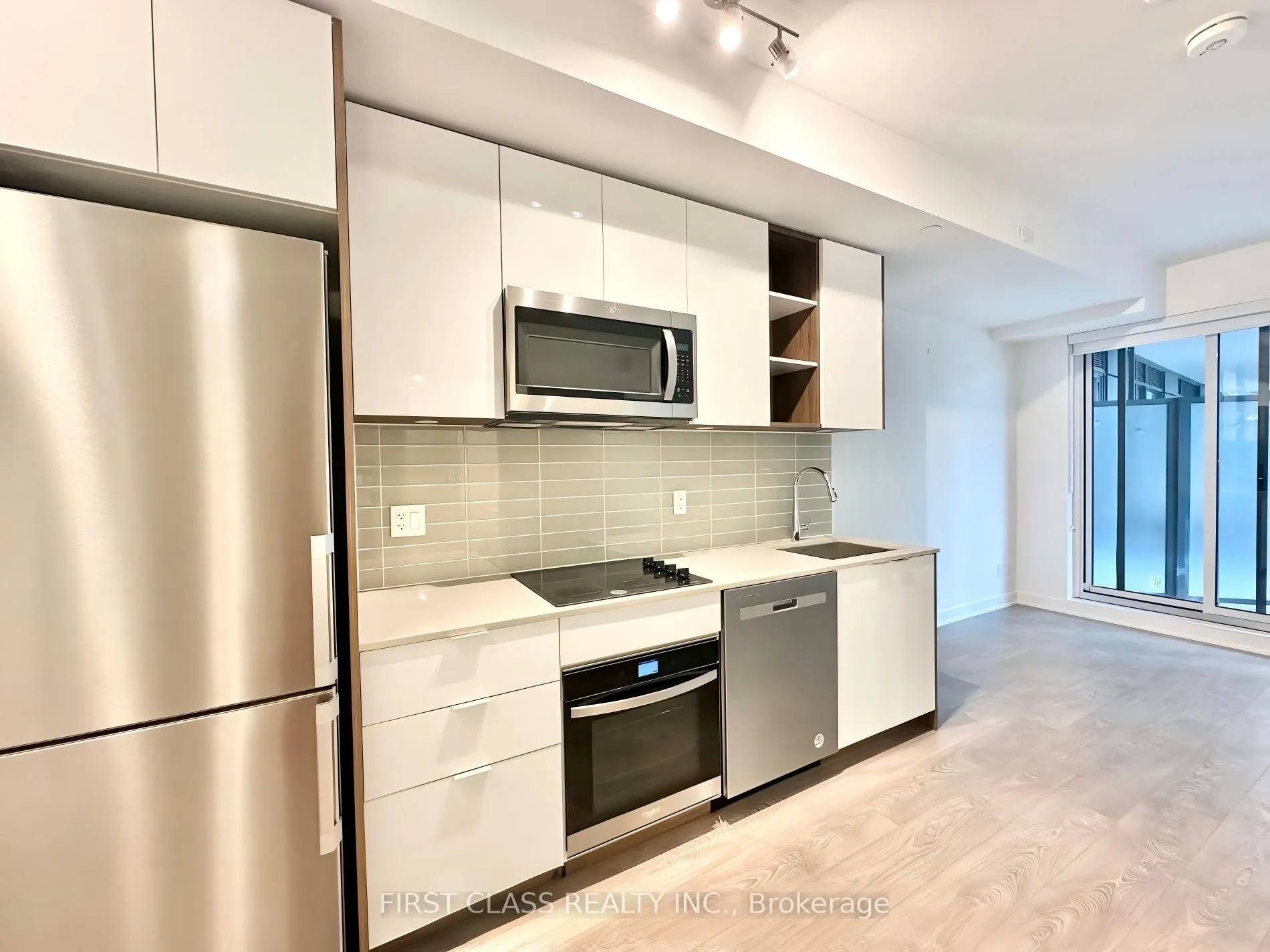 Photo 7 of Unit 820, 543 Richmond Street W, Toronto, Waterfront Communities — HOMEH
