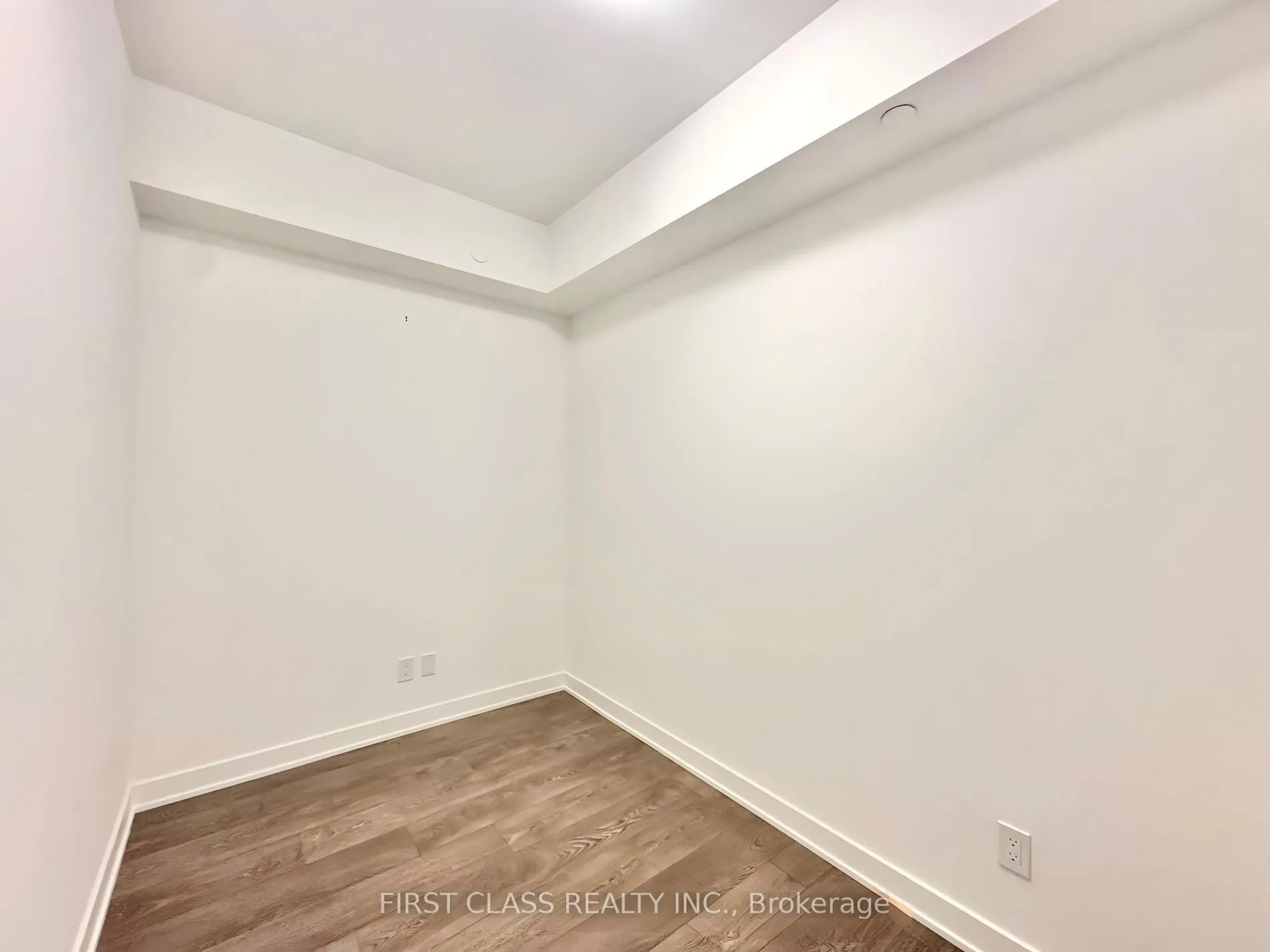 Photo 9 of Unit 820, 543 Richmond Street W, Toronto, Waterfront Communities — HOMEH