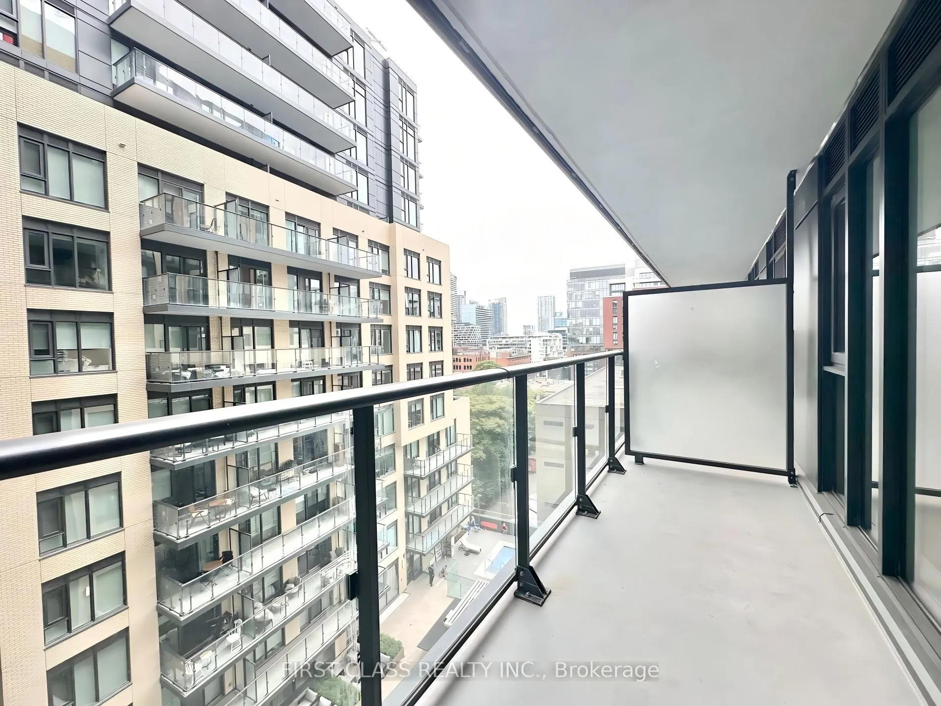 Photo 14 of Unit 820, 543 Richmond Street W, Toronto, Waterfront Communities — HOMEH