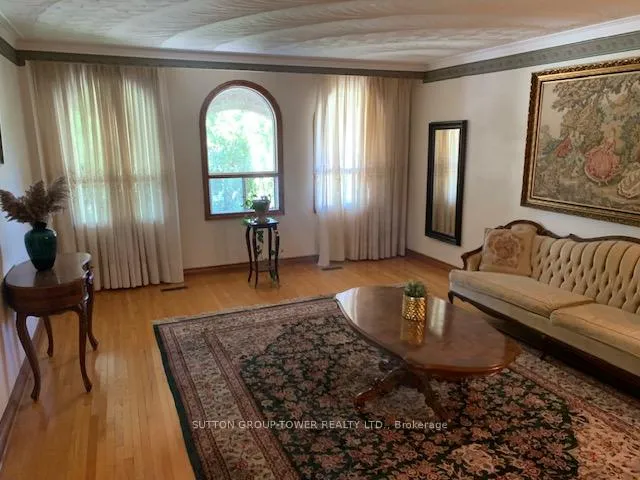 Photo 5 of 8408 Islington Avenue, Vaughan, Islington Woods — HOMEH