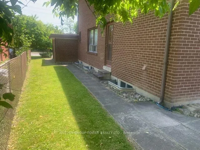 Photo 27 of 8408 Islington Avenue, Vaughan, Islington Woods — HOMEH
