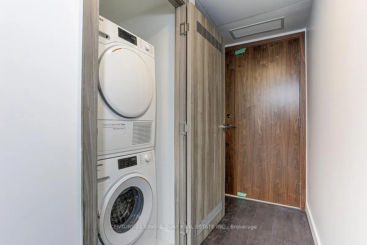 Photo 6 of Unit 1103, 38 Widmer Street, Toronto, Waterfront Communities — HOMEH