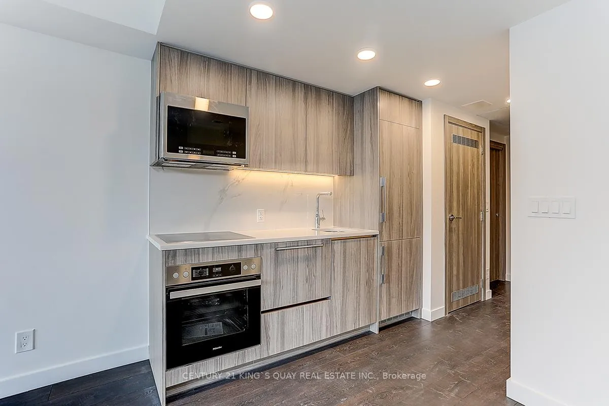 Photo 10 of Unit 1103, 38 Widmer Street, Toronto, Waterfront Communities — HOMEH