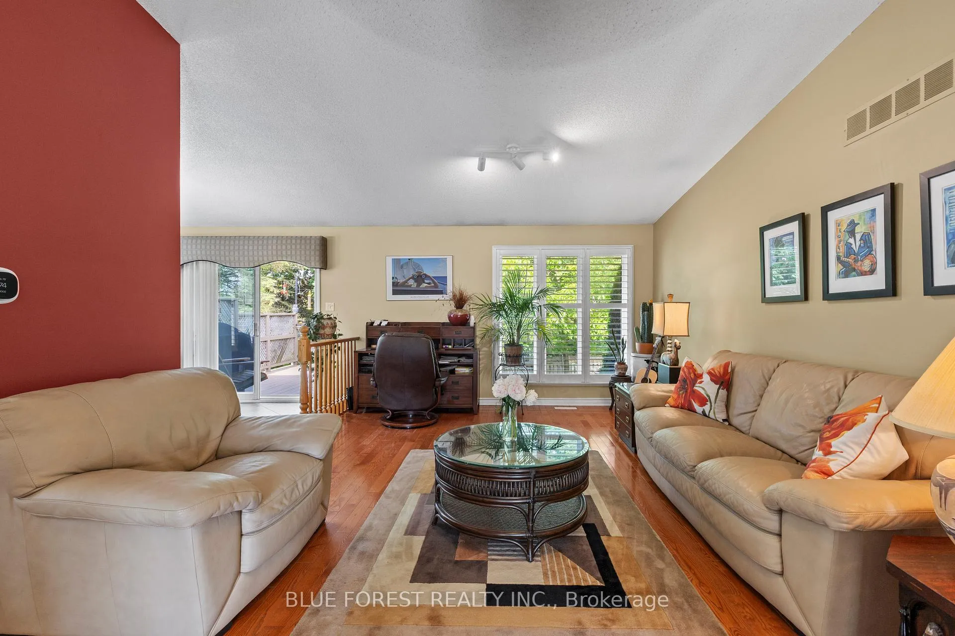 Photo 11 of 29 Village Gate Crescent, Thames Centre, Dorchester — HOMEH