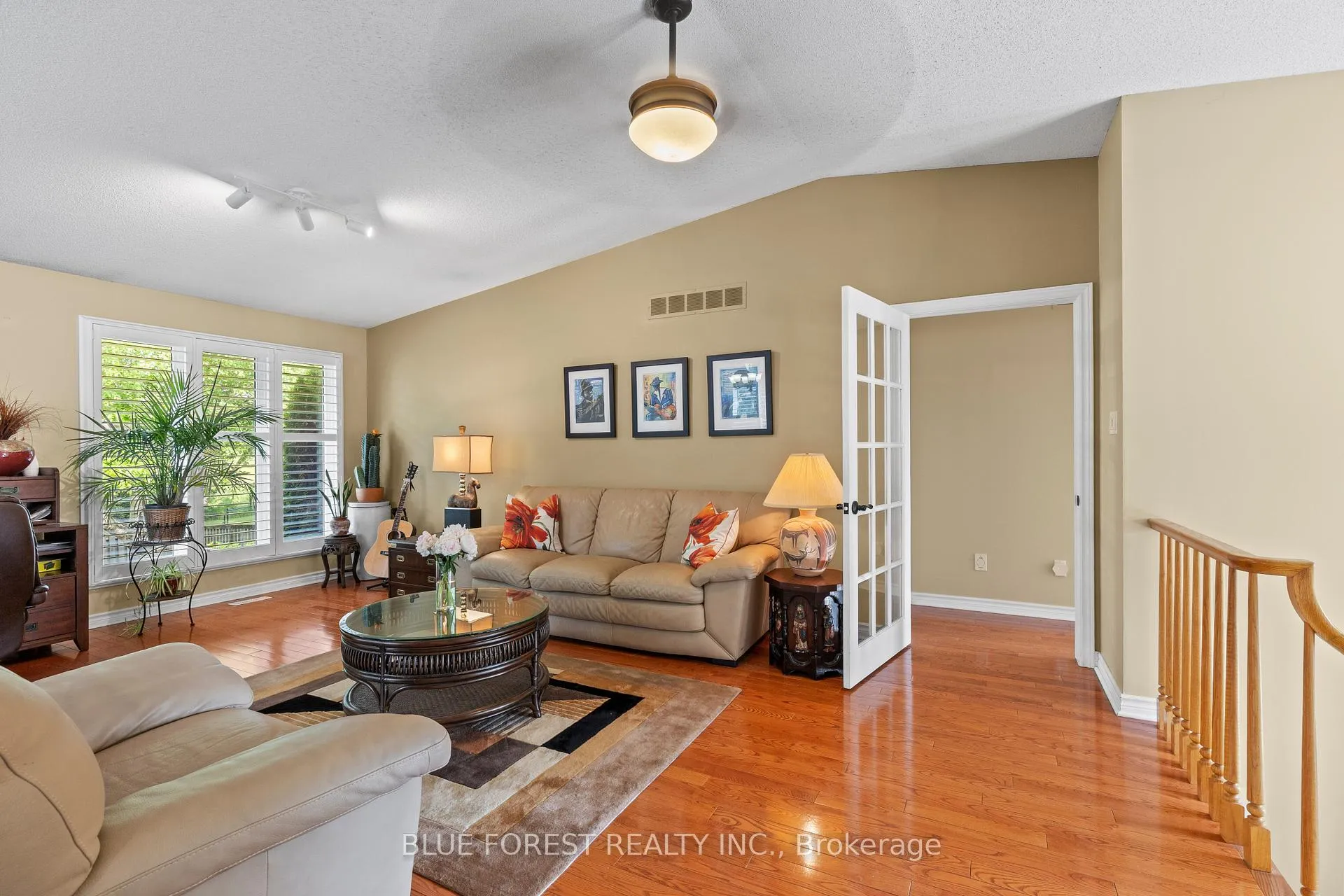 Photo 13 of 29 Village Gate Crescent, Thames Centre, Dorchester — HOMEH