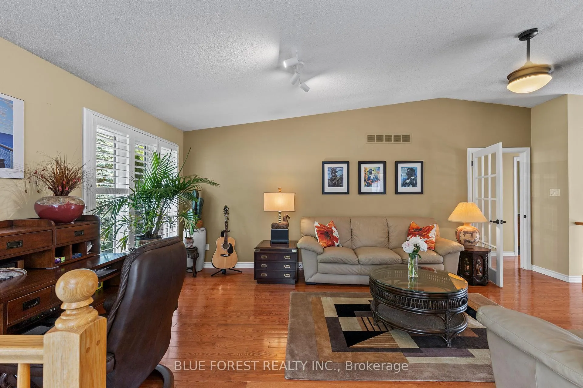 Photo 16 of 29 Village Gate Crescent, Thames Centre, Dorchester — HOMEH