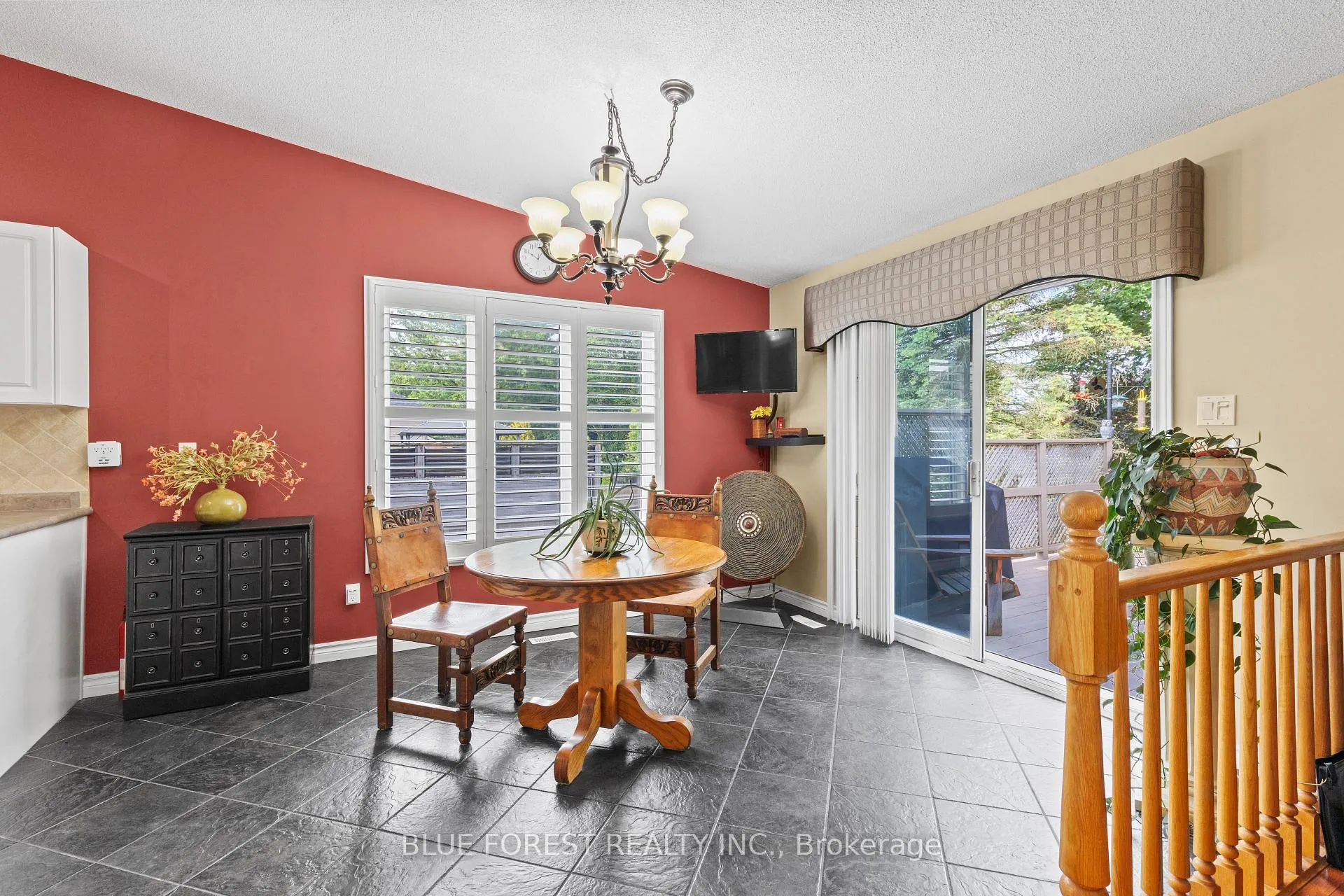 Photo 18 of 29 Village Gate Crescent, Thames Centre, Dorchester — HOMEH