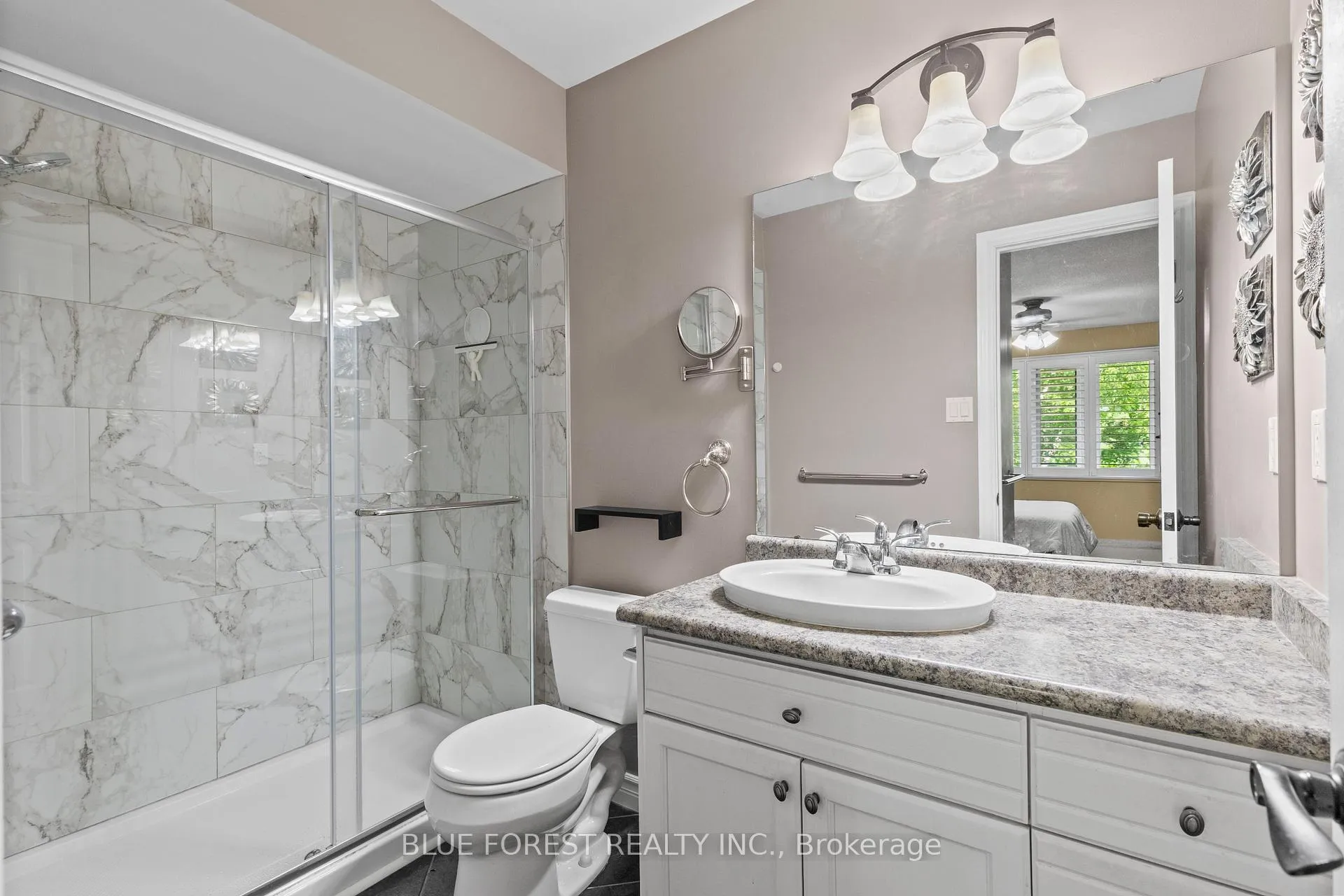 Photo 25 of 29 Village Gate Crescent, Thames Centre, Dorchester — HOMEH