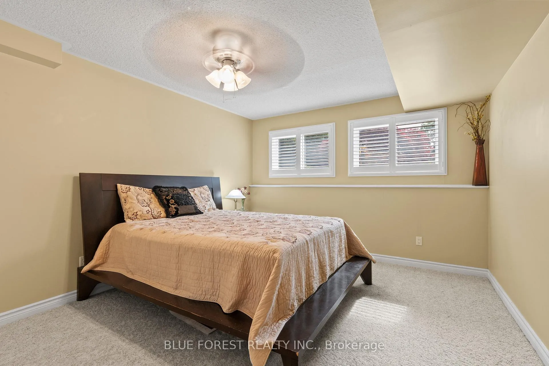 Photo 41 of 29 Village Gate Crescent, Thames Centre, Dorchester — HOMEH