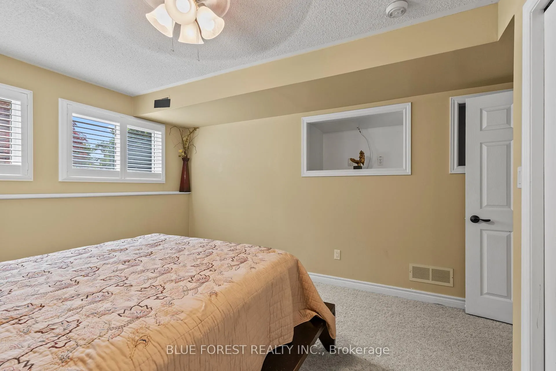 Photo 42 of 29 Village Gate Crescent, Thames Centre, Dorchester — HOMEH