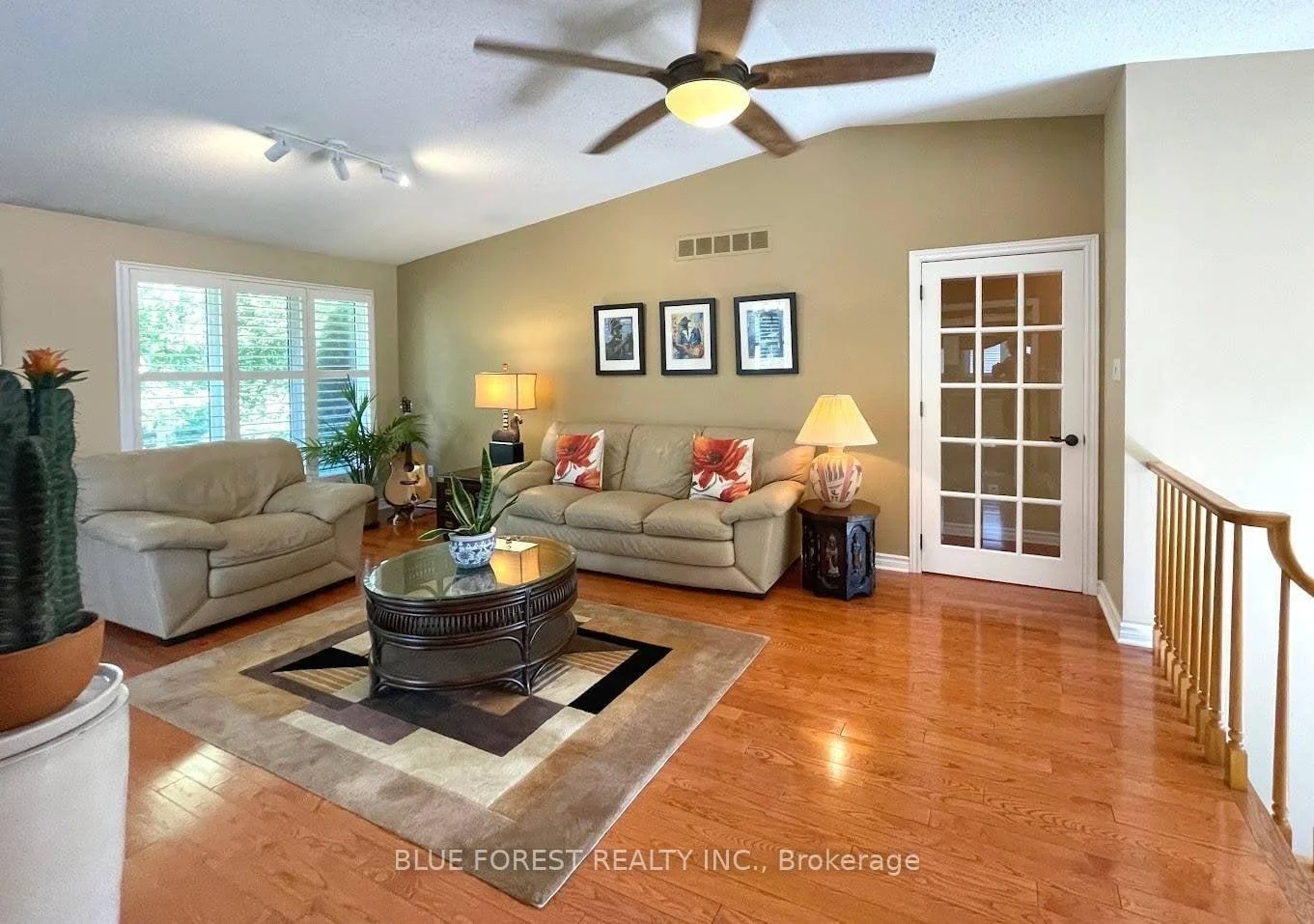 Photo 17 of 29 Village Gate Crescent, Thames Centre, Dorchester — HOMEH