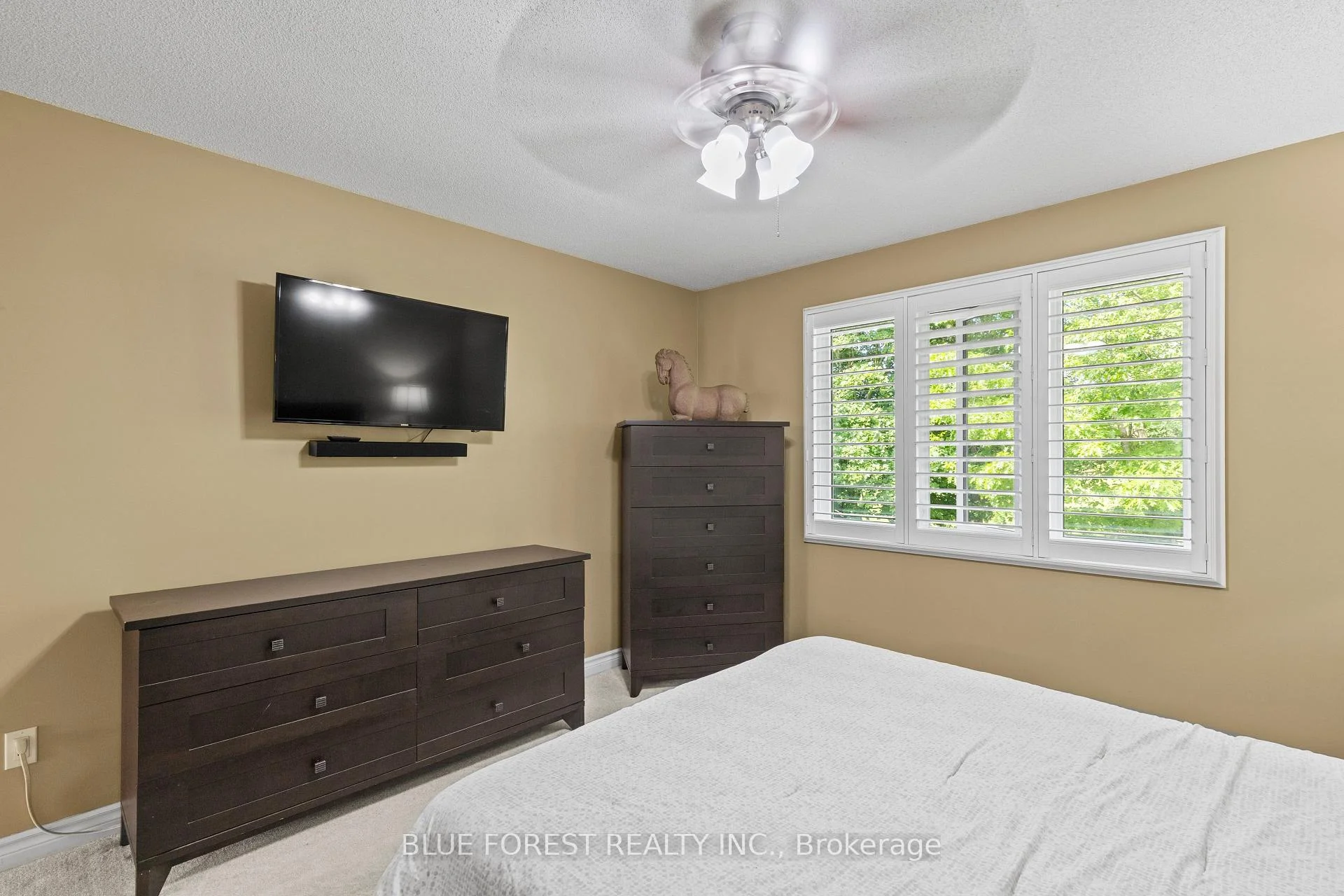 Photo 31 of 29 Village Gate Crescent, Thames Centre, Dorchester — HOMEH