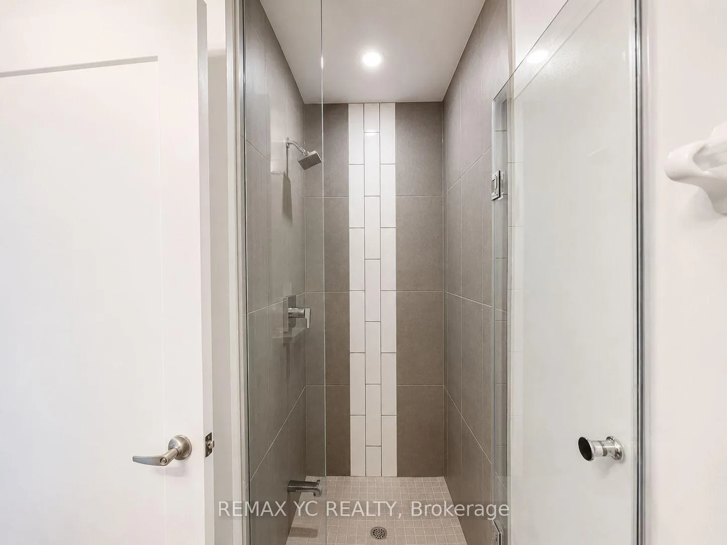 Photo 15 of Unit LPH2921, 135 Lower Sherbourne Street, Toronto, Waterfront Communities — HOMEH