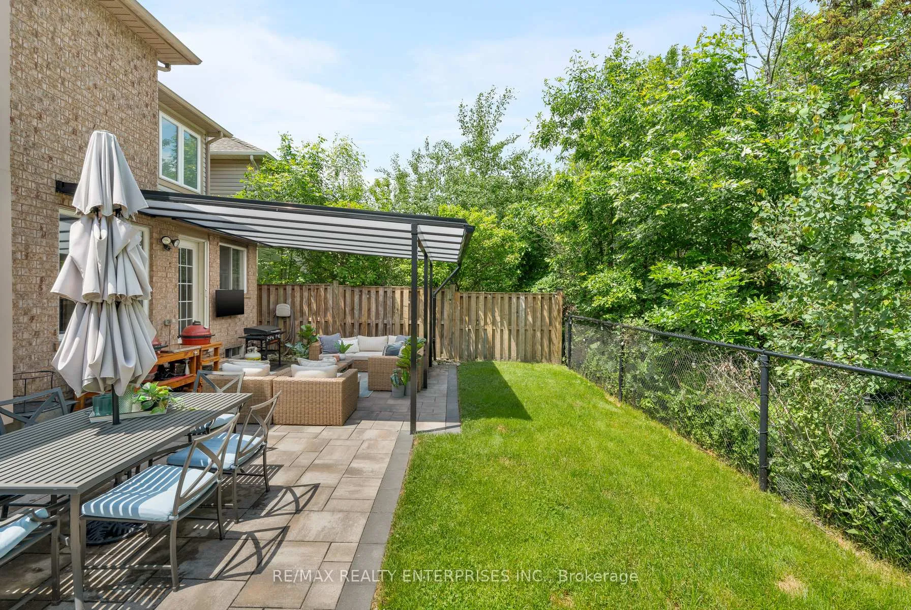 Photo 3 of 2279 Pathfinder Drive, Burlington, Orchard — HOMEH