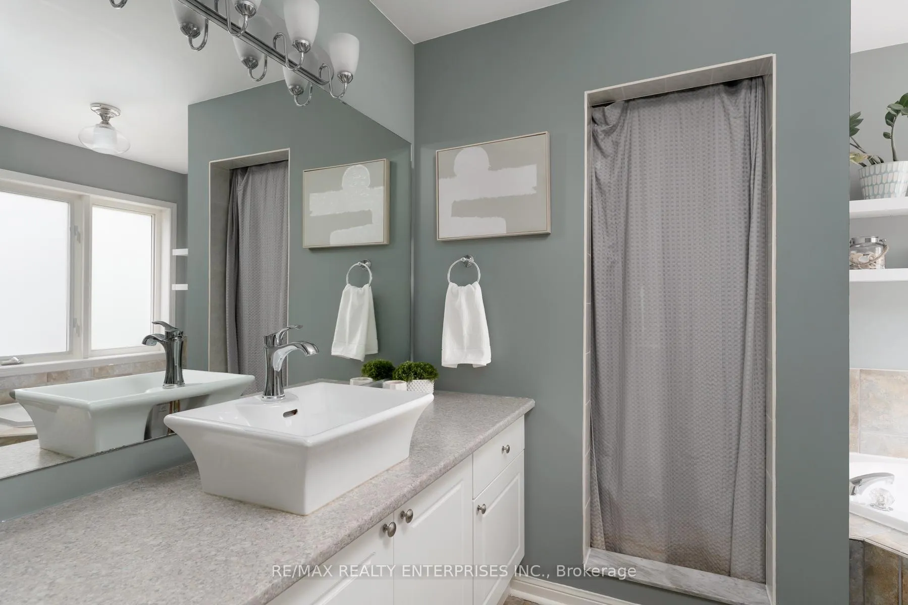 Photo 24 of 2279 Pathfinder Drive, Burlington, Orchard — HOMEH