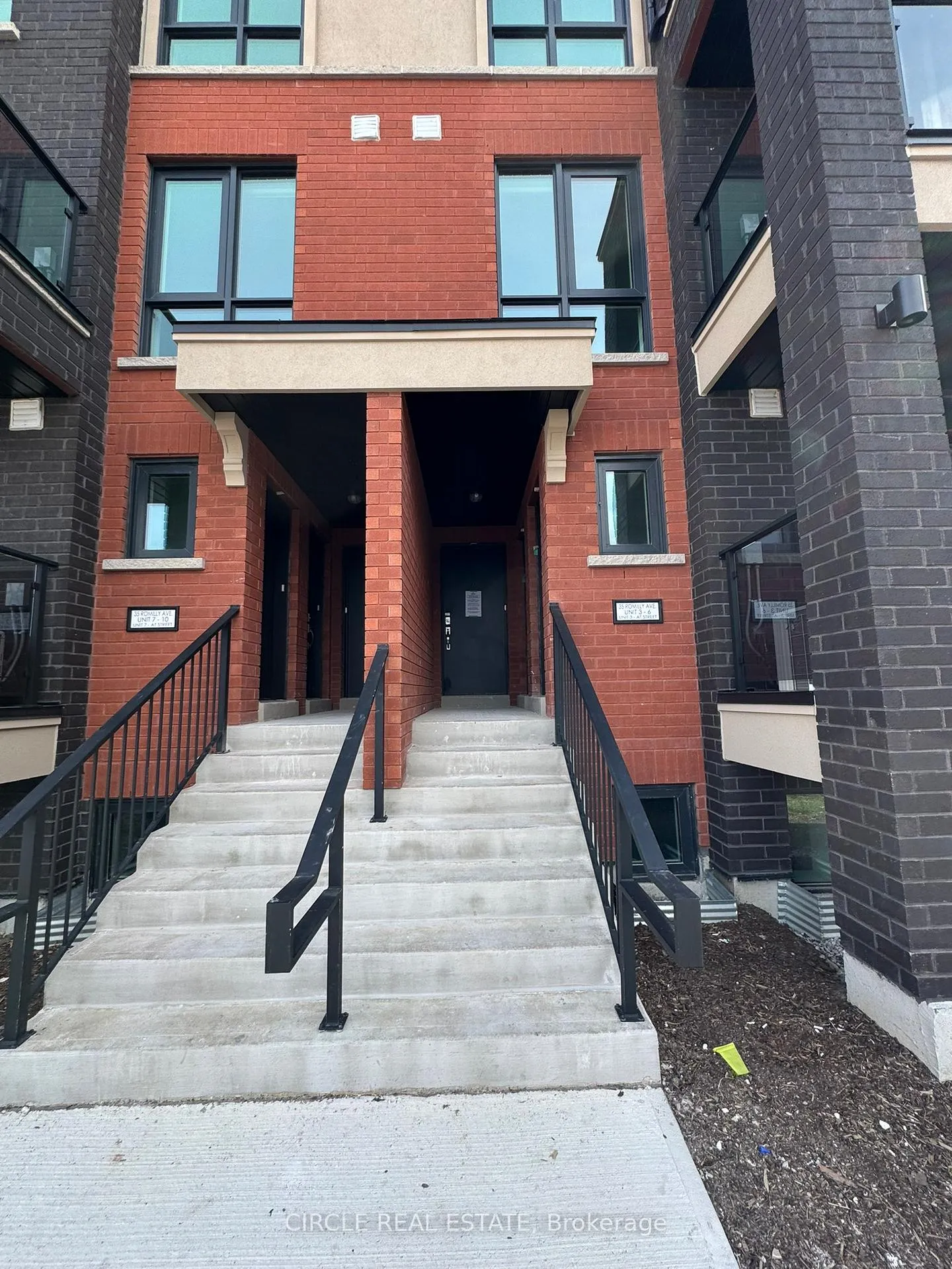 Front of Unit 6, 35 Romilly Avenue
