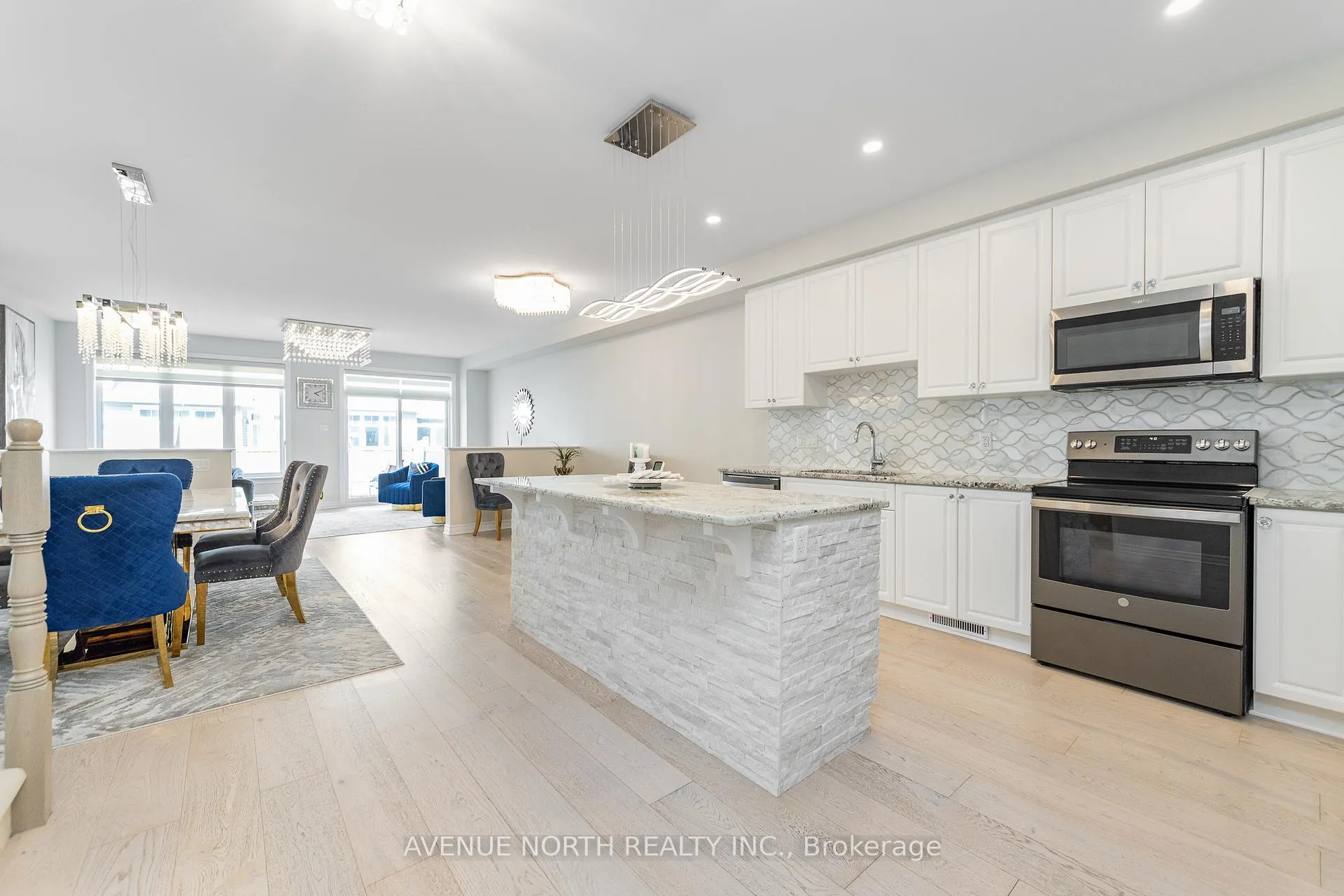 Photo 8 of 93 Nepeta Crescent, Ottawa, Blossom Park/Kemp Park/Findlay Creek — HOMEH