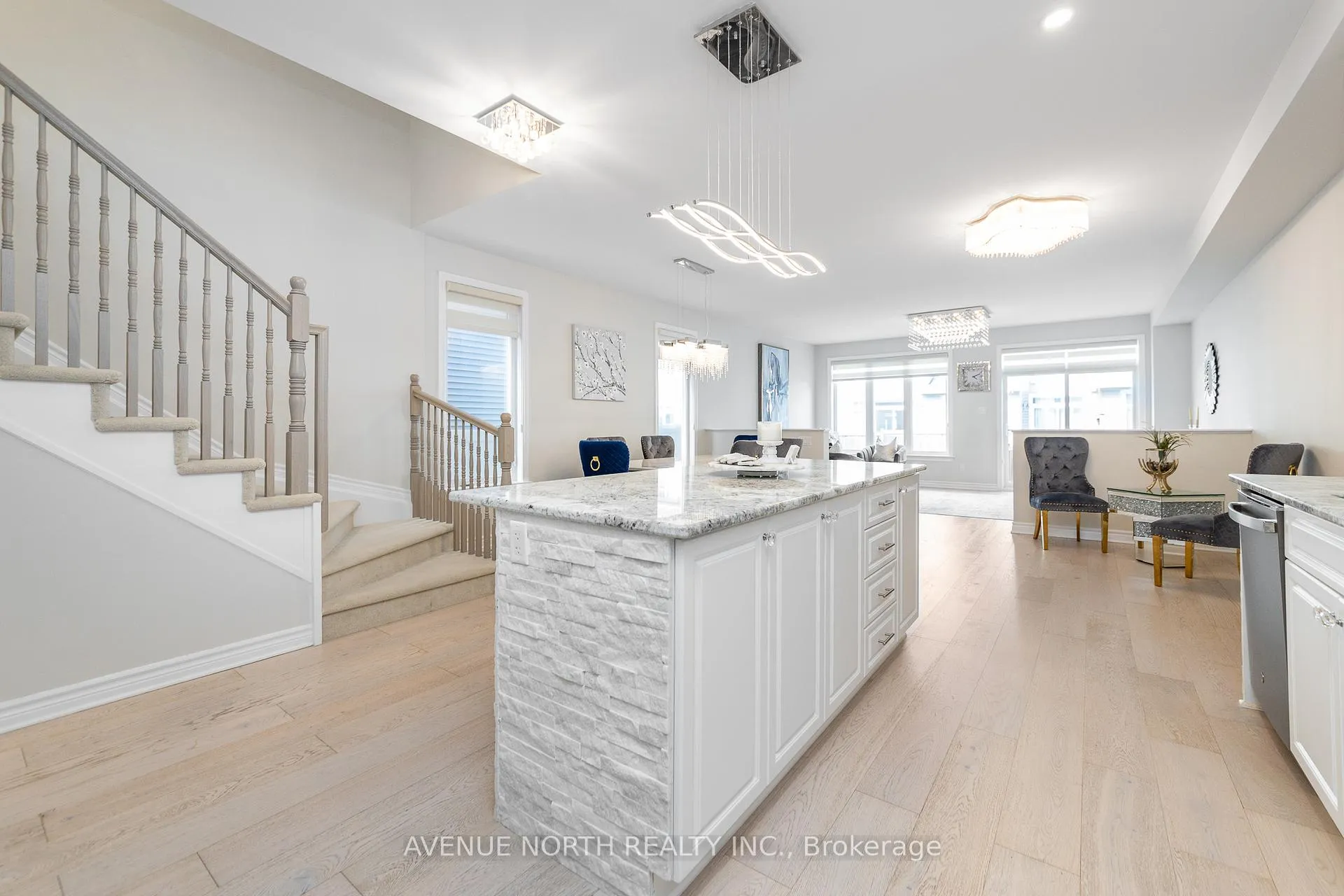 Photo 12 of 93 Nepeta Crescent, Ottawa, Blossom Park/Kemp Park/Findlay Creek — HOMEH