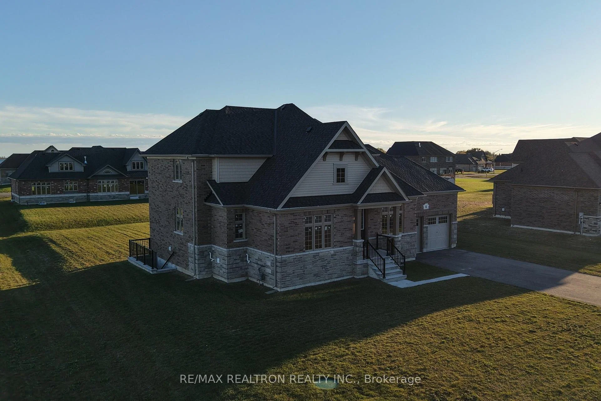 Photo 7 of 6 Skyvue Crescent, Quinte West, Trenton Ward — HOMEH