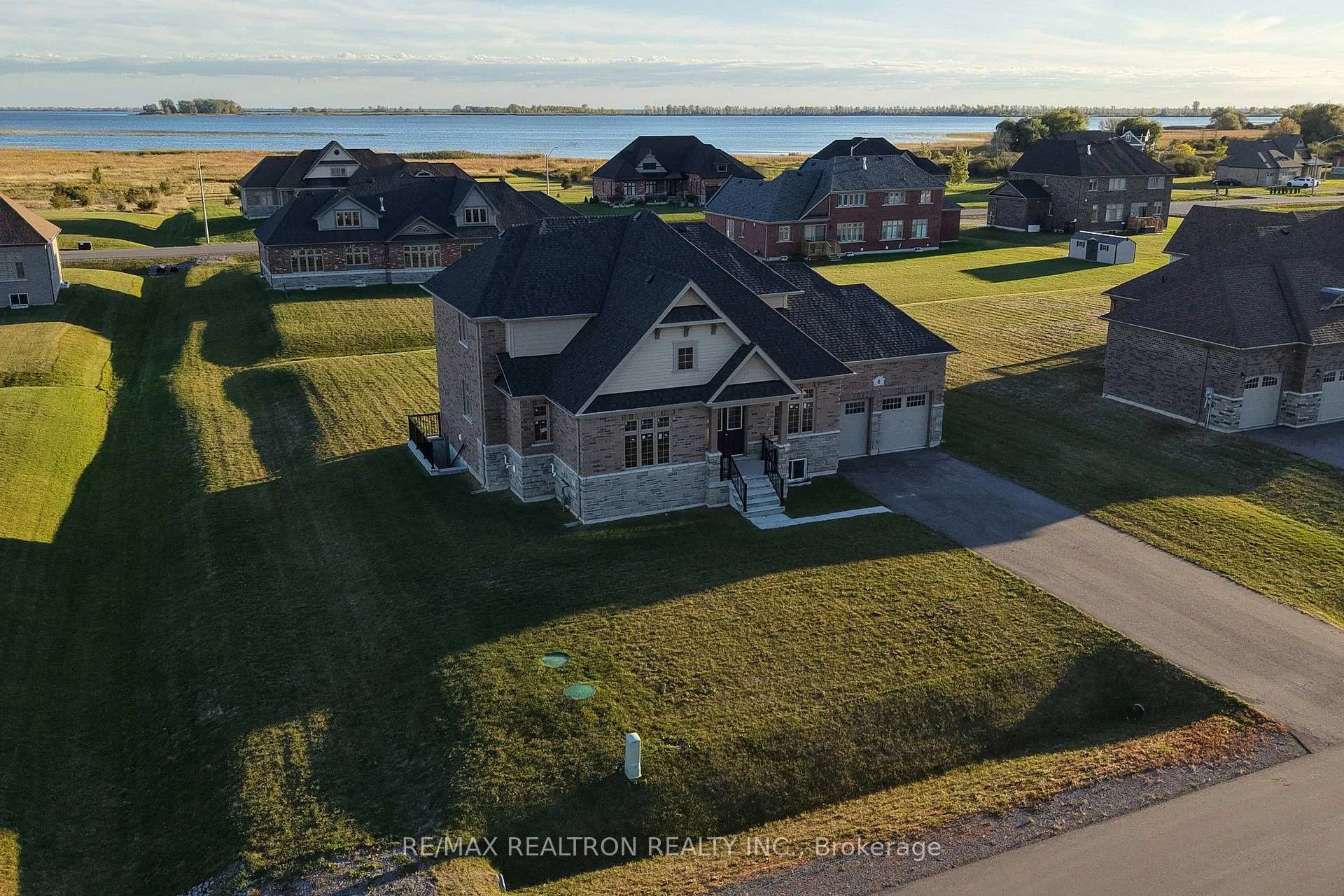 Photo 8 of 6 Skyvue Crescent, Quinte West, Trenton Ward — HOMEH