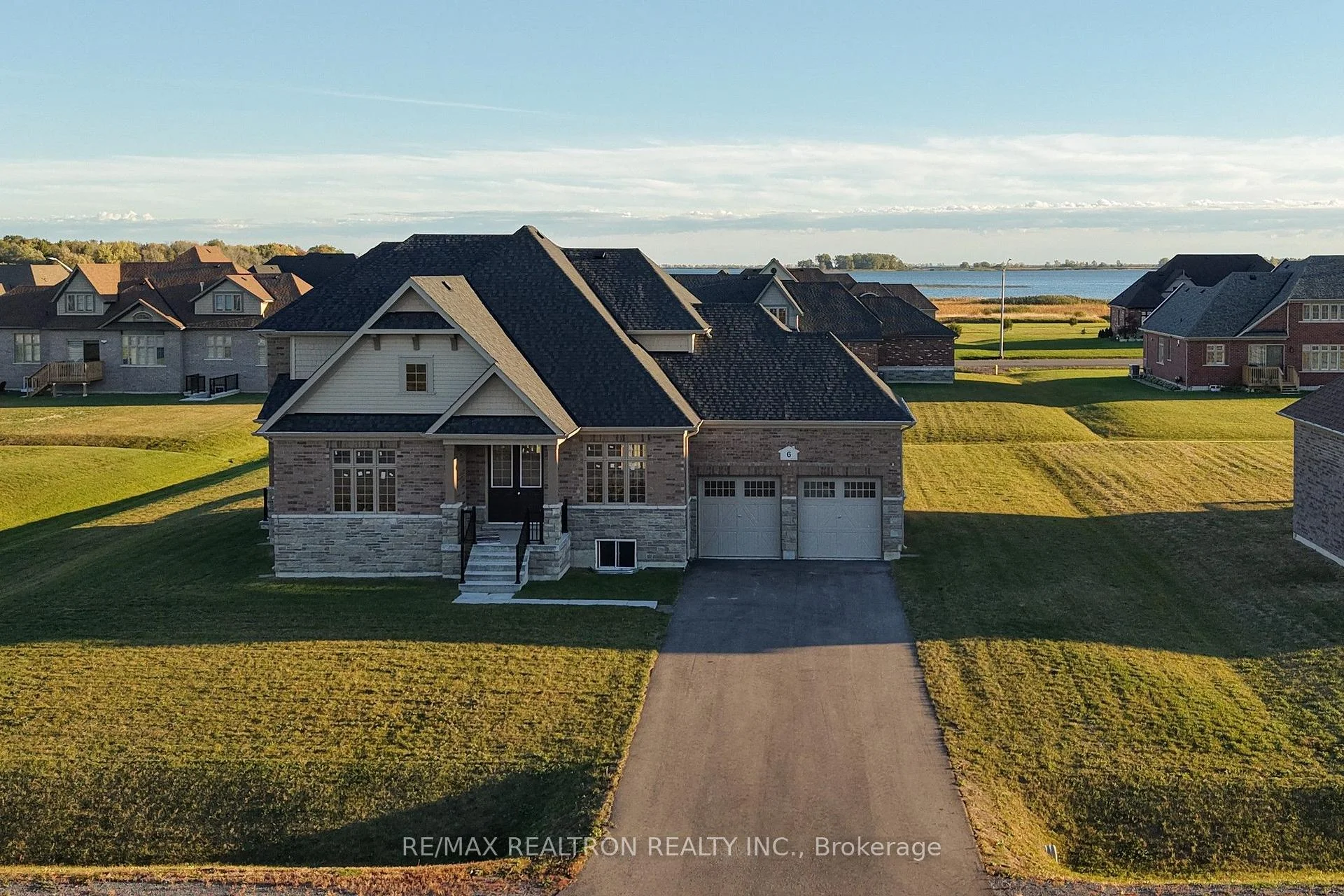 Photo 9 of 6 Skyvue Crescent, Quinte West, Trenton Ward — HOMEH