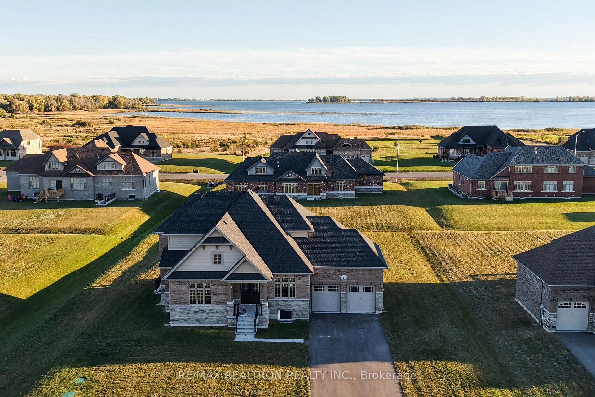 Photo 10 of 6 Skyvue Crescent, Quinte West, Trenton Ward — HOMEH